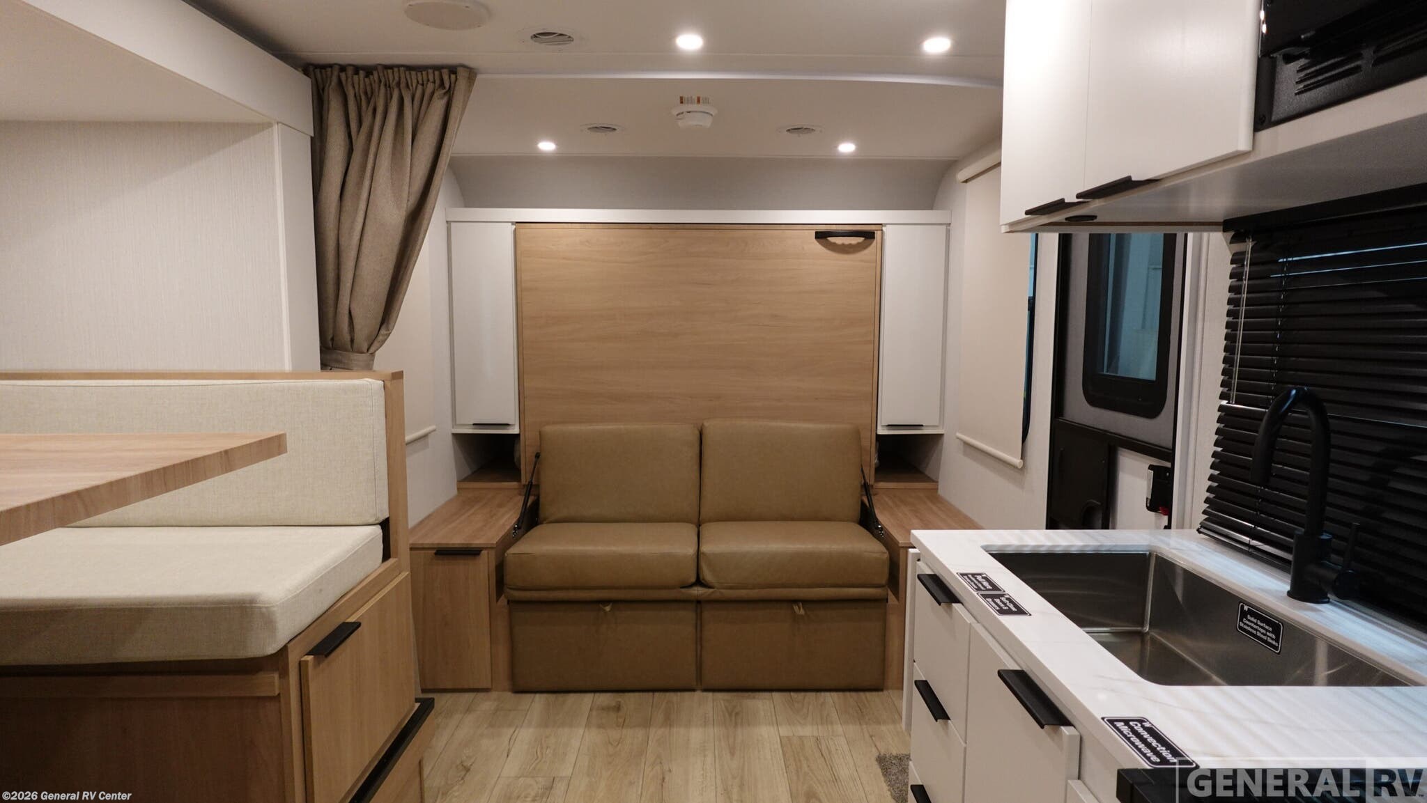 New 2026 Winnebago Micro Minnie 2108DS available in North Canton, Ohio