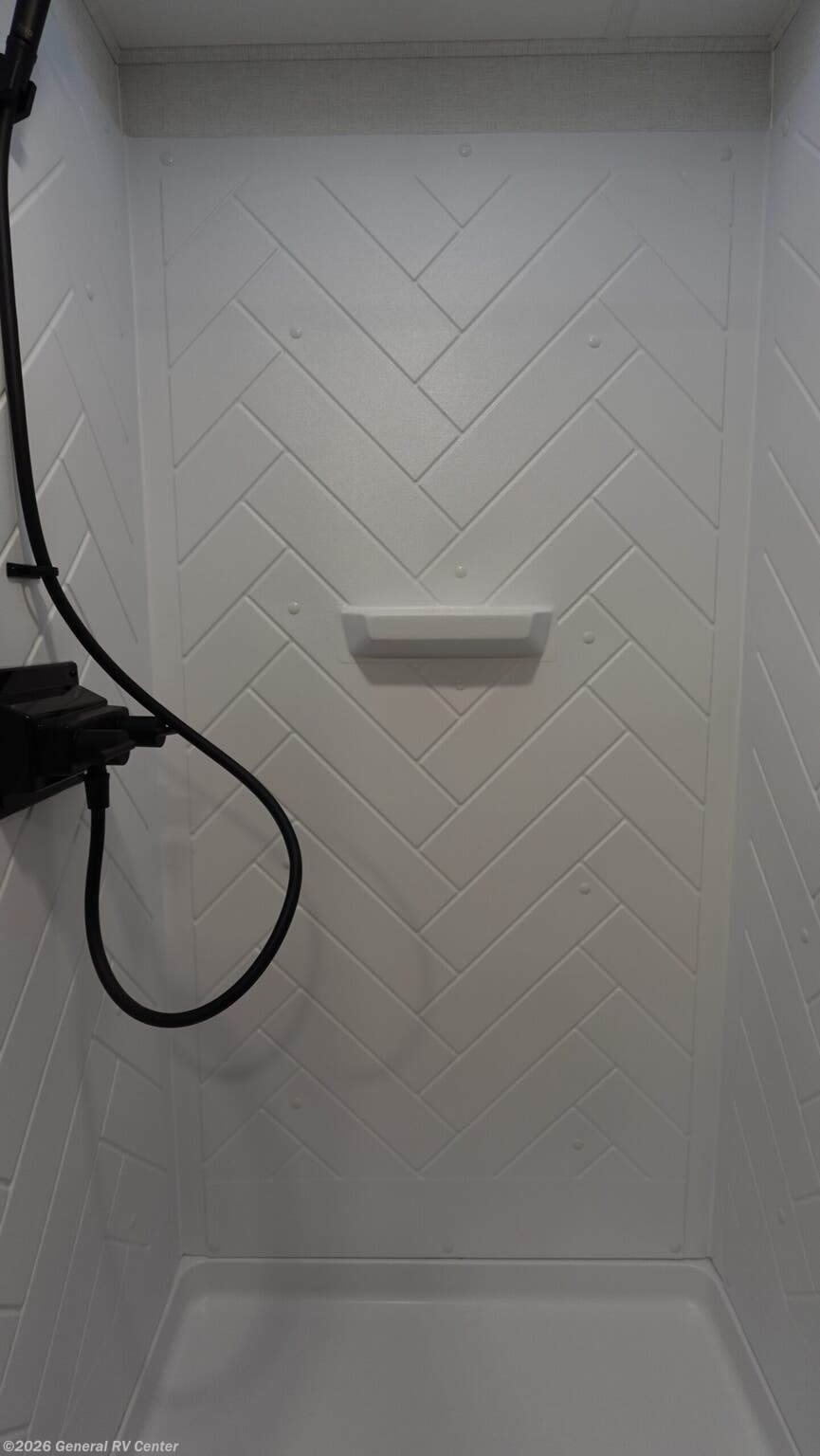 New 2026 Alliance RV Delta 252RL available in North Canton, Ohio