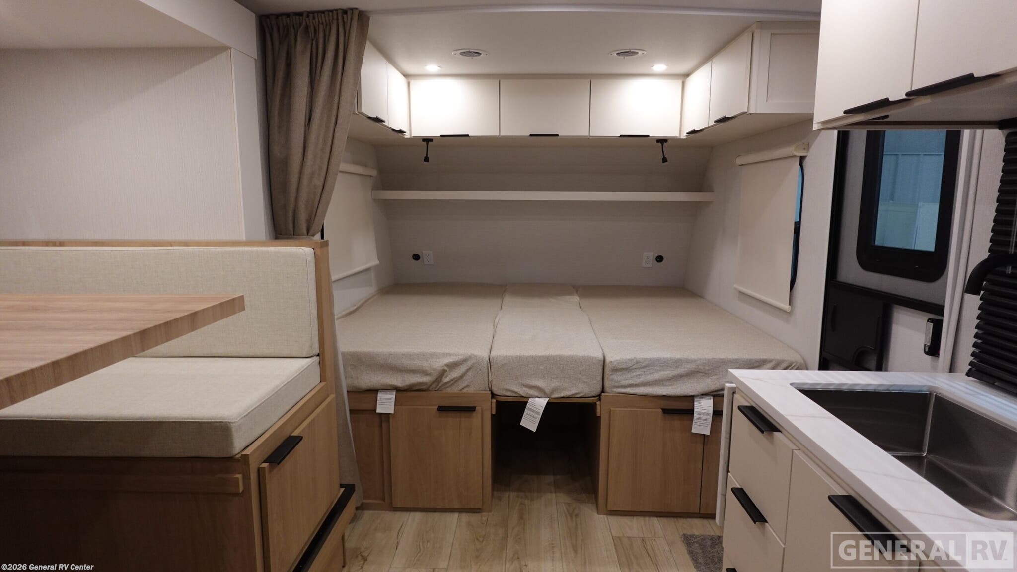 New 2026 Winnebago Micro Minnie 2108TB available in North Canton, Ohio