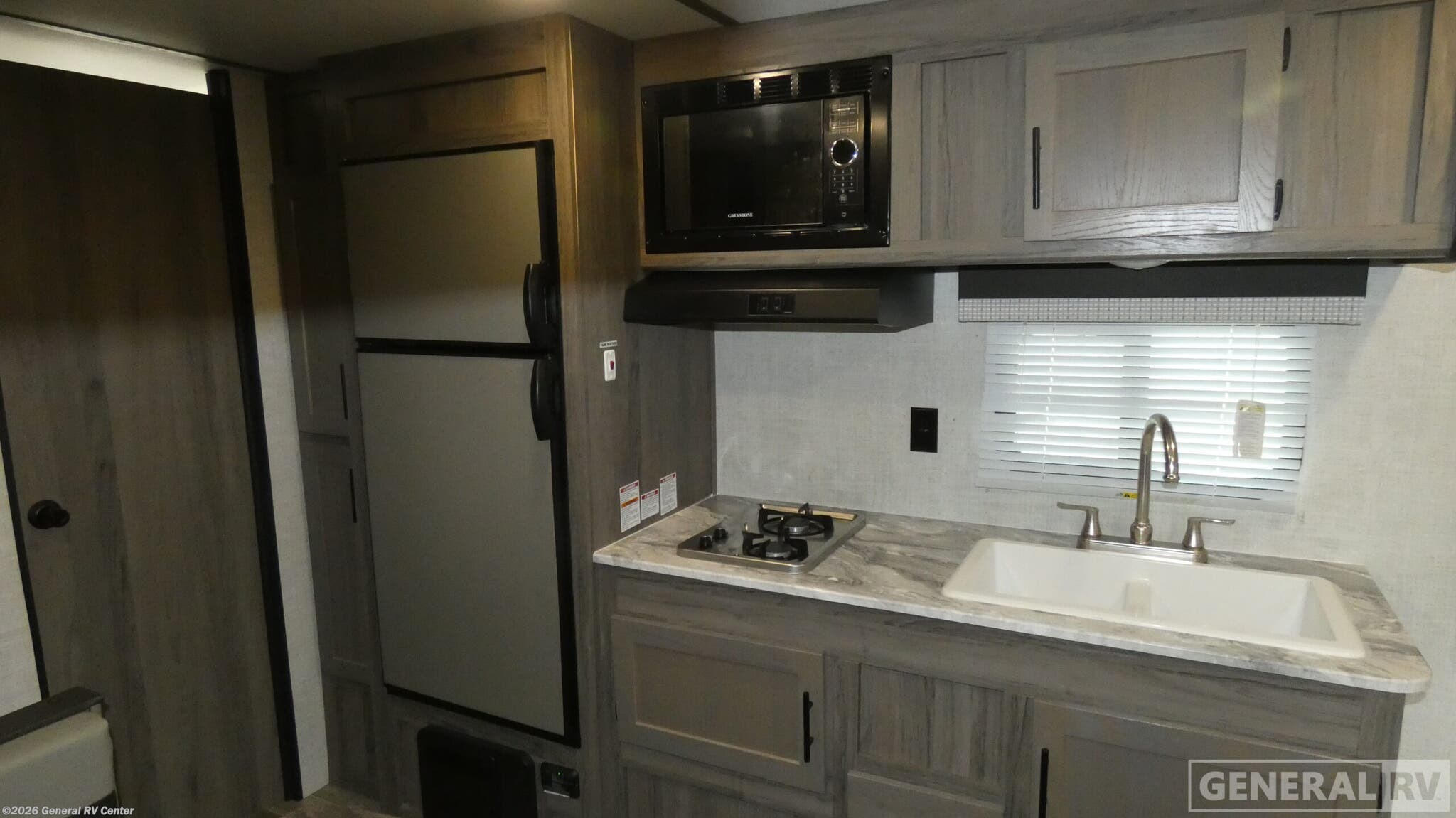 2022 Gulf Stream AMERILITE 241RB - Used Travel Trailer For Sale by General RV Center in North Canton, Ohio