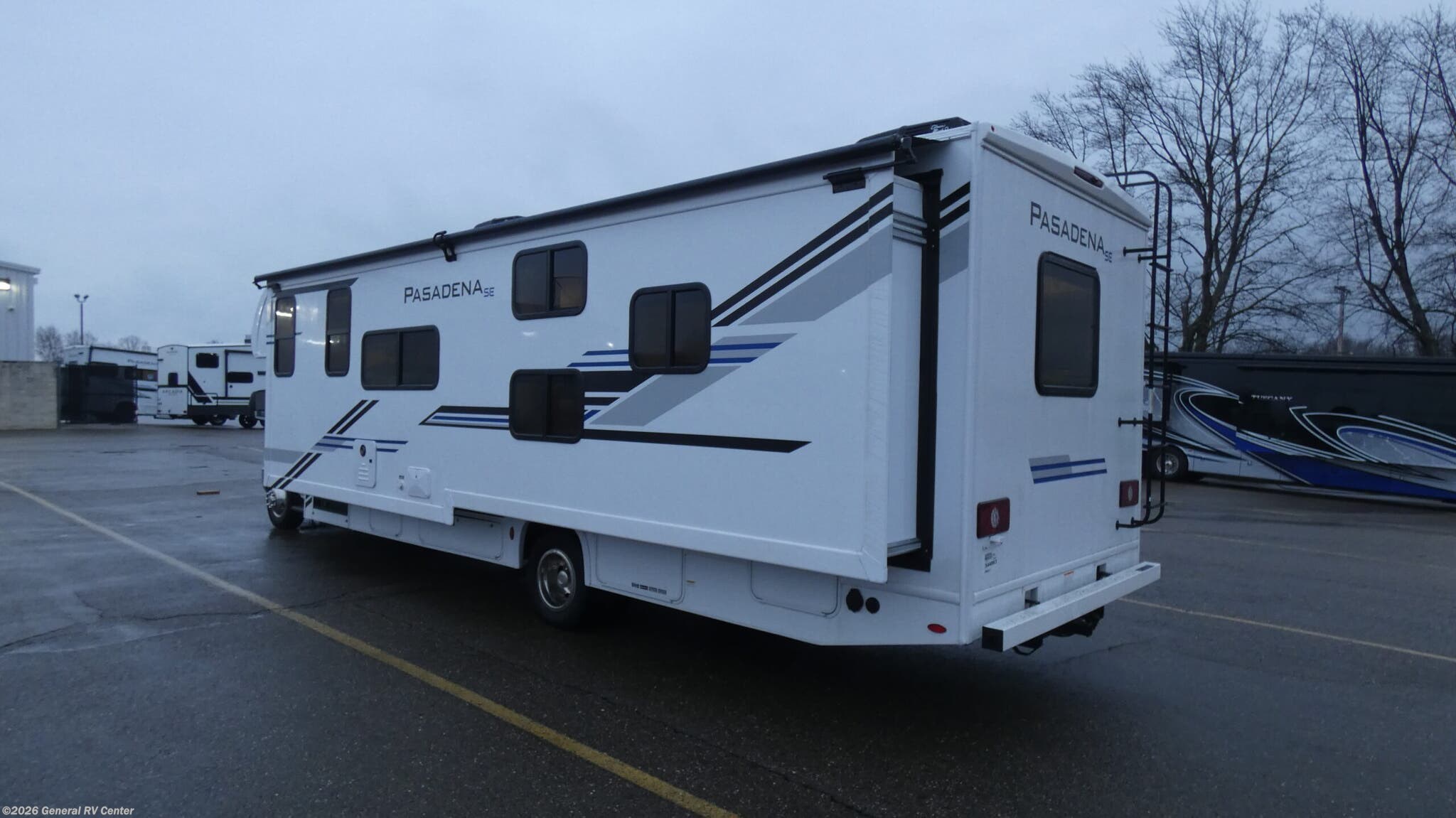 2026 Pasadena SL31 by Thor Motor Coach from General RV Center in North Canton, Ohio