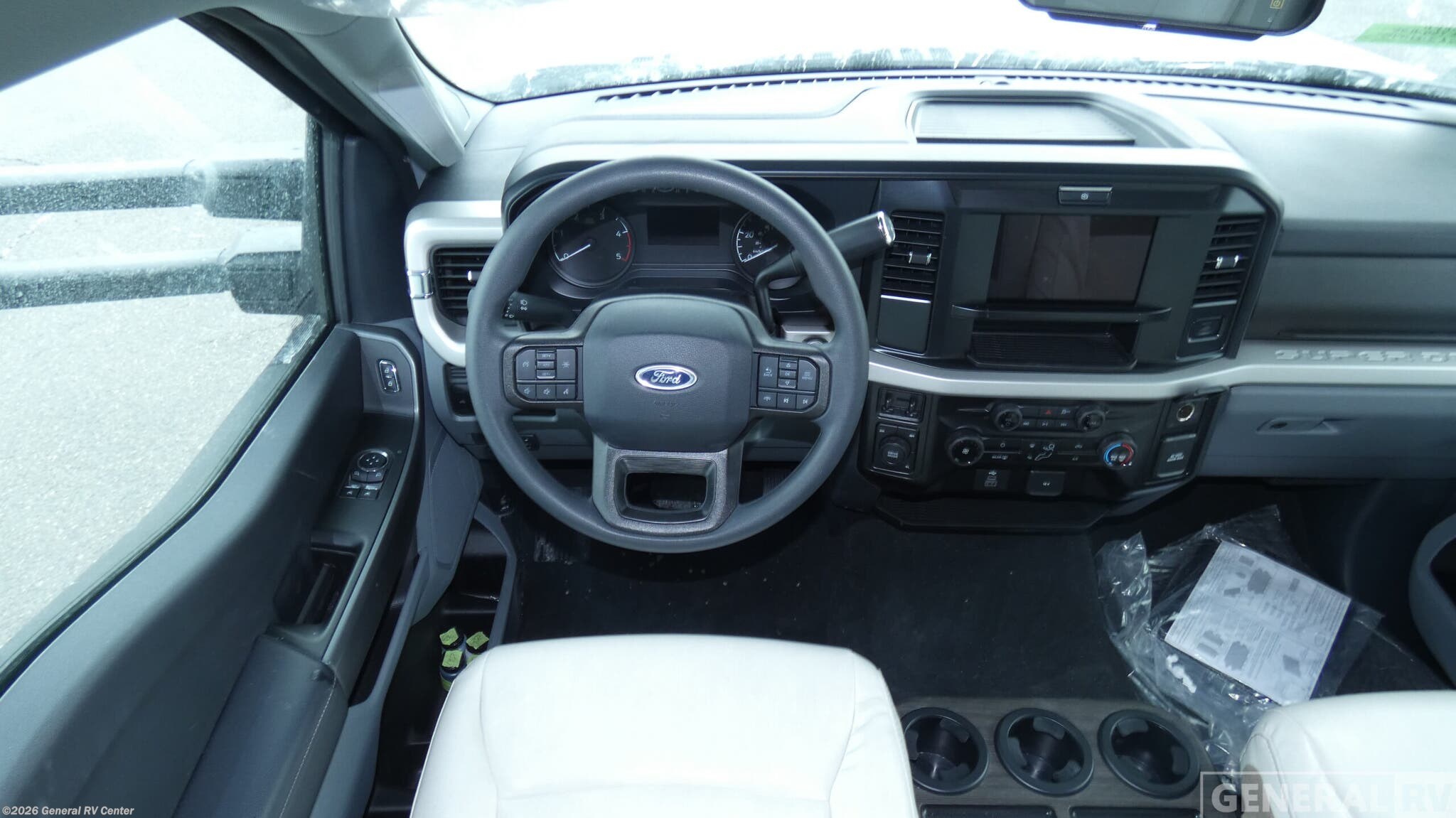 2026 Magnitude X32 by Thor Motor Coach from General RV Center in North Canton, Ohio