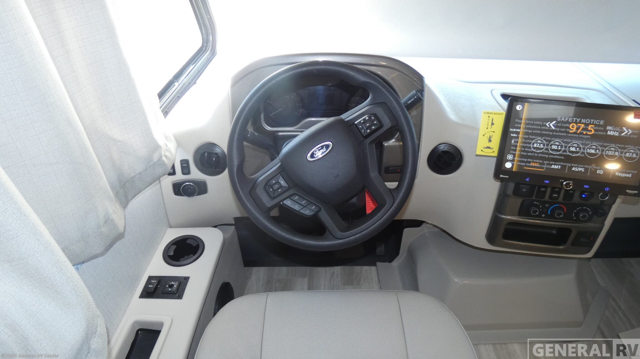 2026 Axis 26.2 by Thor Motor Coach from General RV Center in North Canton, Ohio