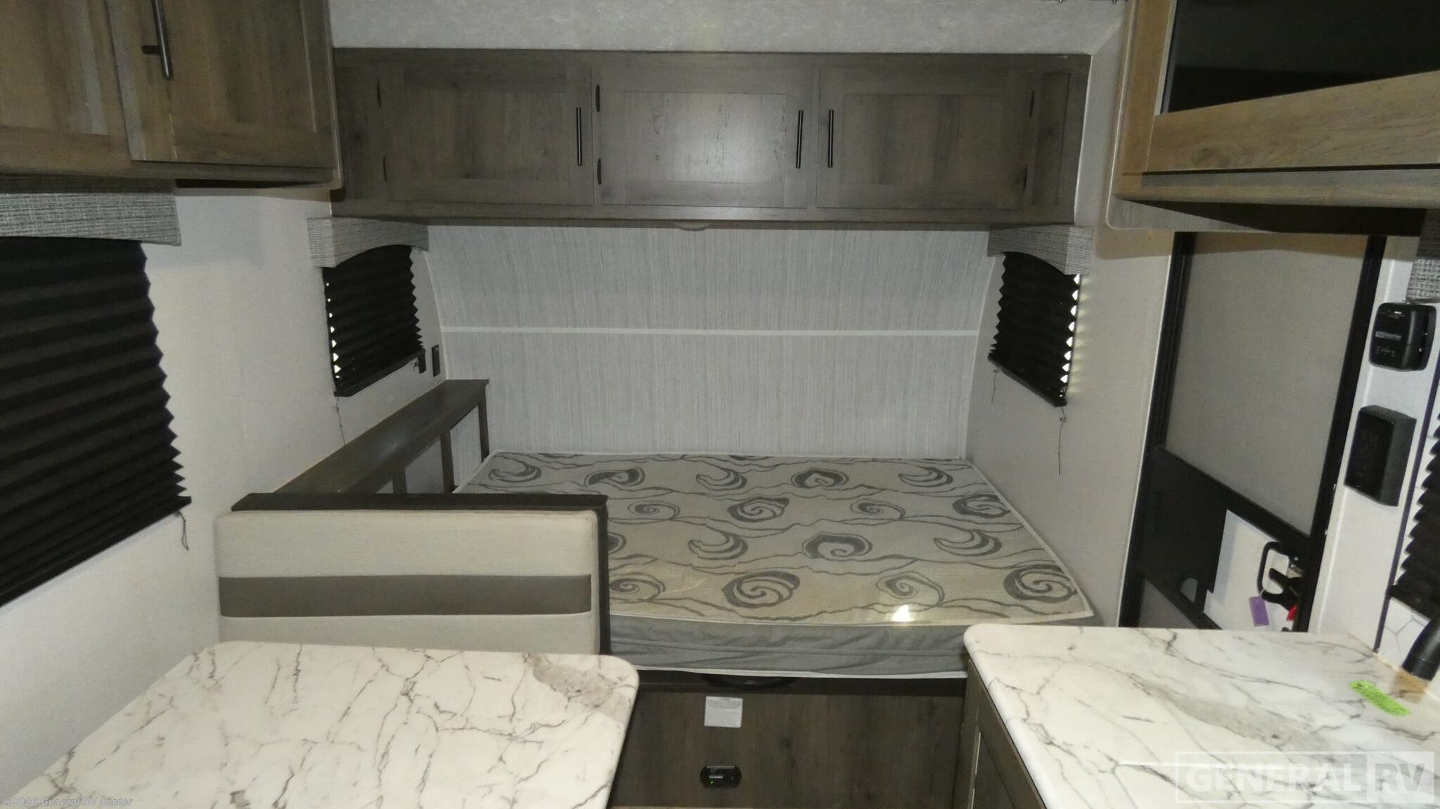 Used 2022 Coachmen Clipper Ultra-Lite 17BH available in North Canton, Ohio