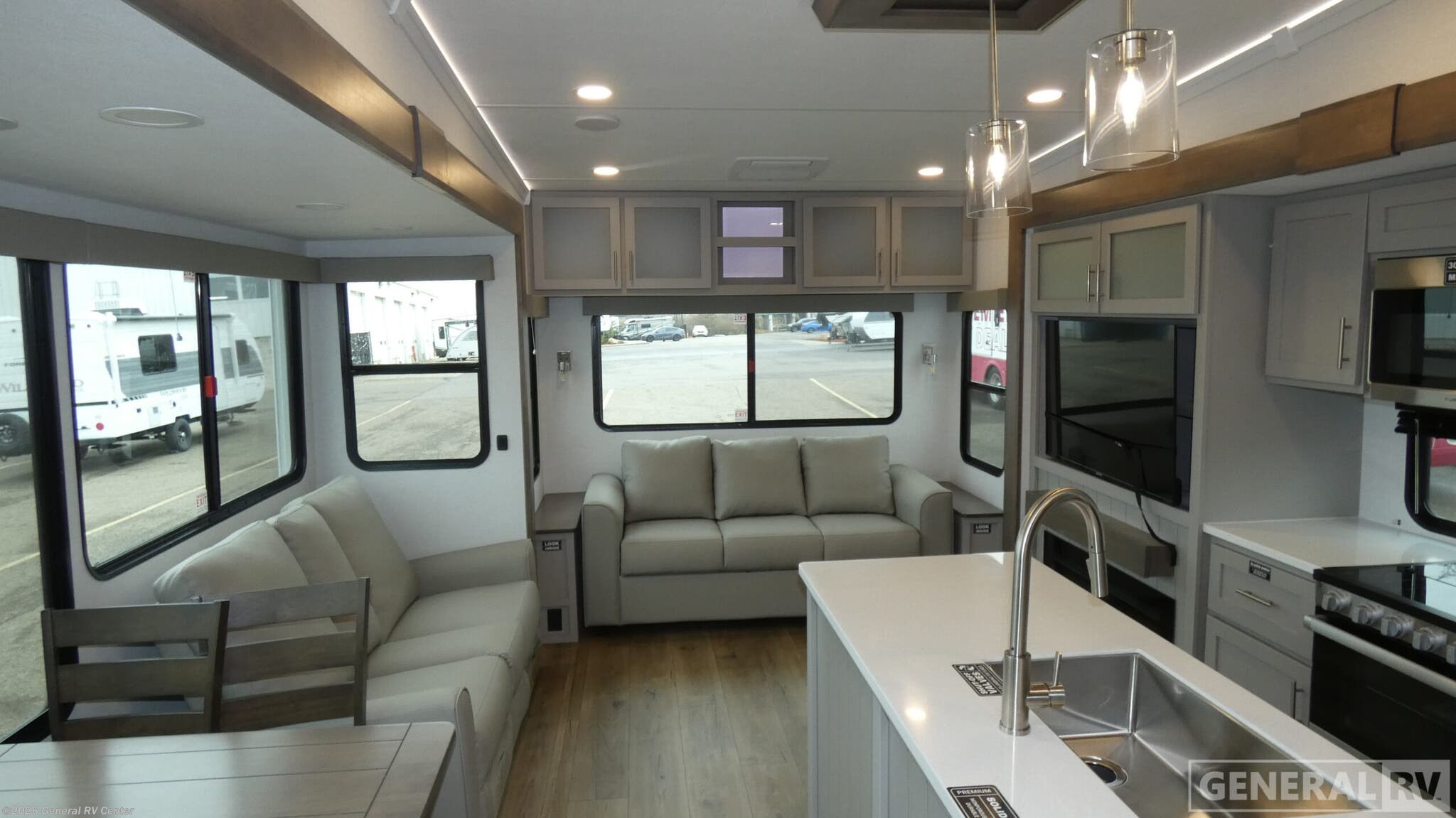 2026 Alliance RV Avenue 32RLS - New Fifth Wheel For Sale by General RV Center in North Canton, Ohio