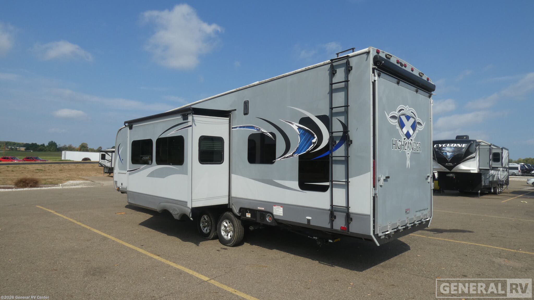 2016 Highlander HT31RGR by Highland Ridge from General RV Center in North Canton, Ohio