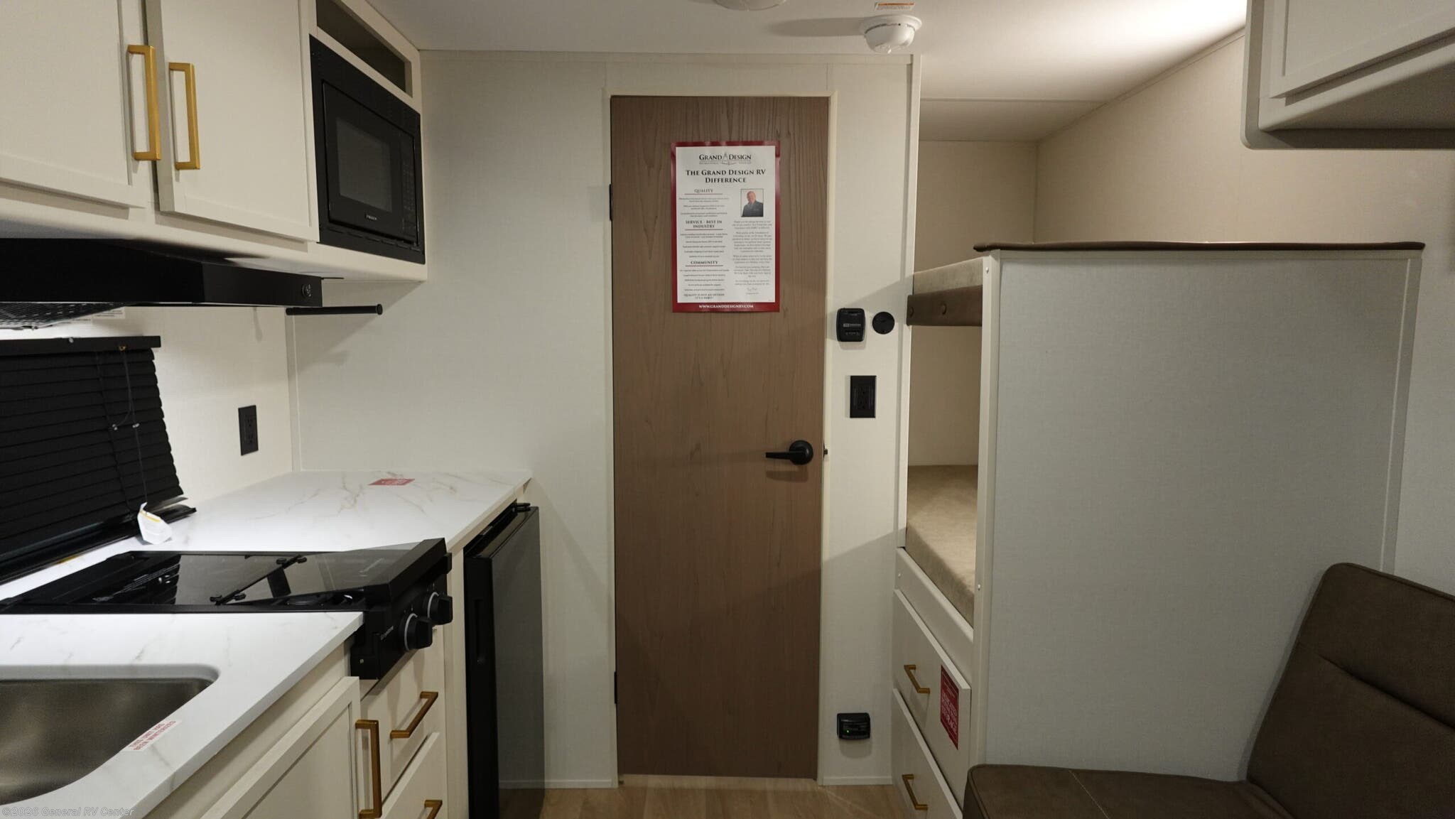 2026 Grand Design TRANSCEND-ONE 151BH - New Travel Trailer For Sale by General RV Center in North Canton, Ohio