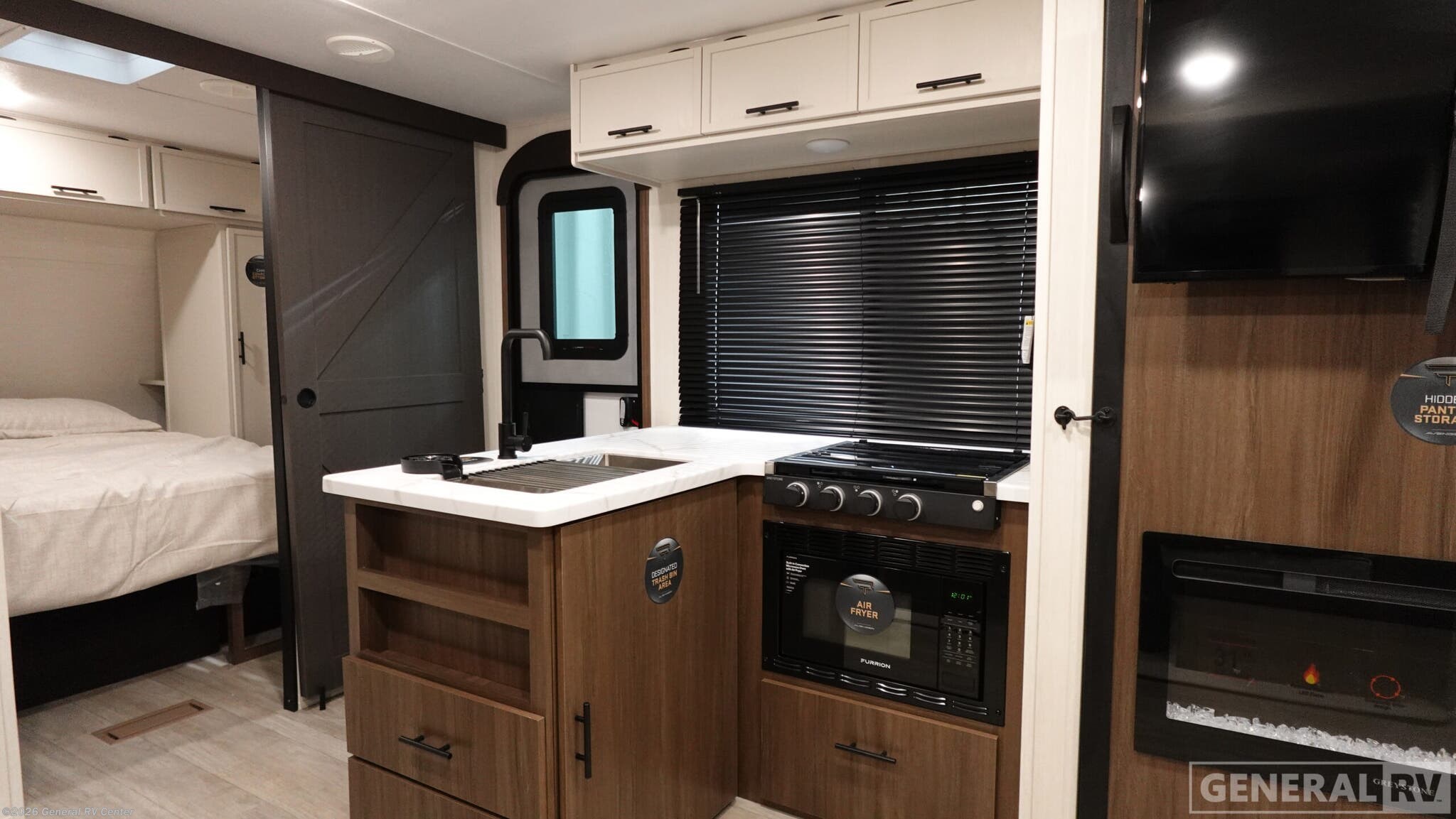 New 2026 Prime Time Avenger 23BHS available in North Canton, Ohio