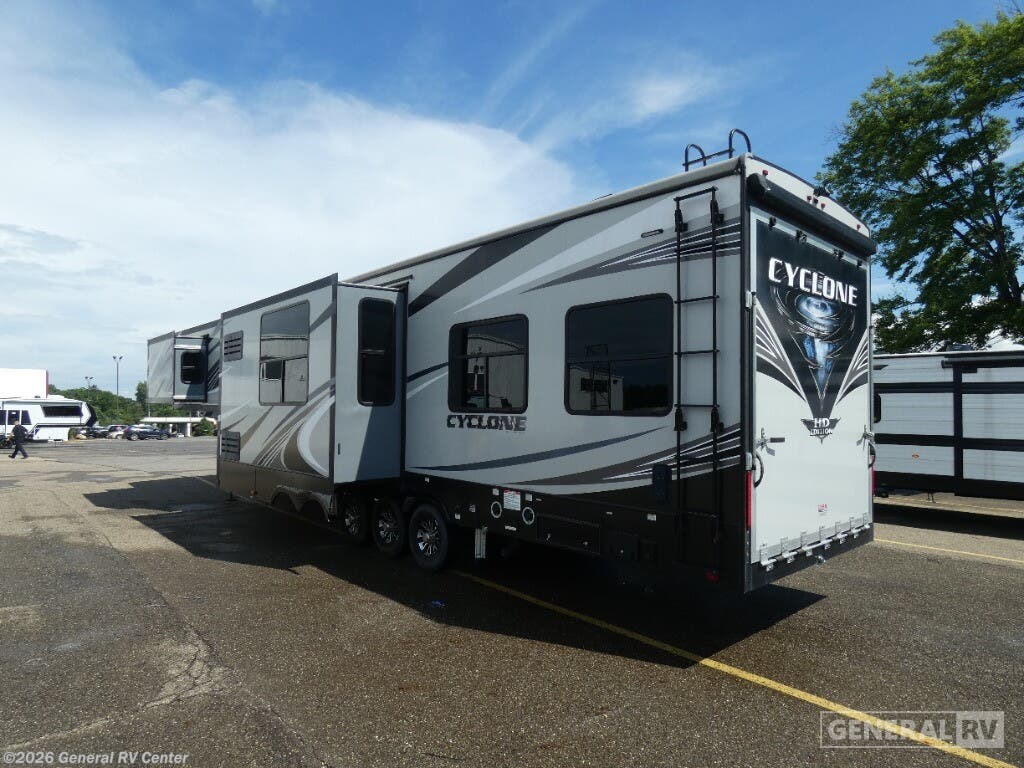 2020 Cyclone 4007-3SL by Heartland from General RV Center in North Canton, Ohio