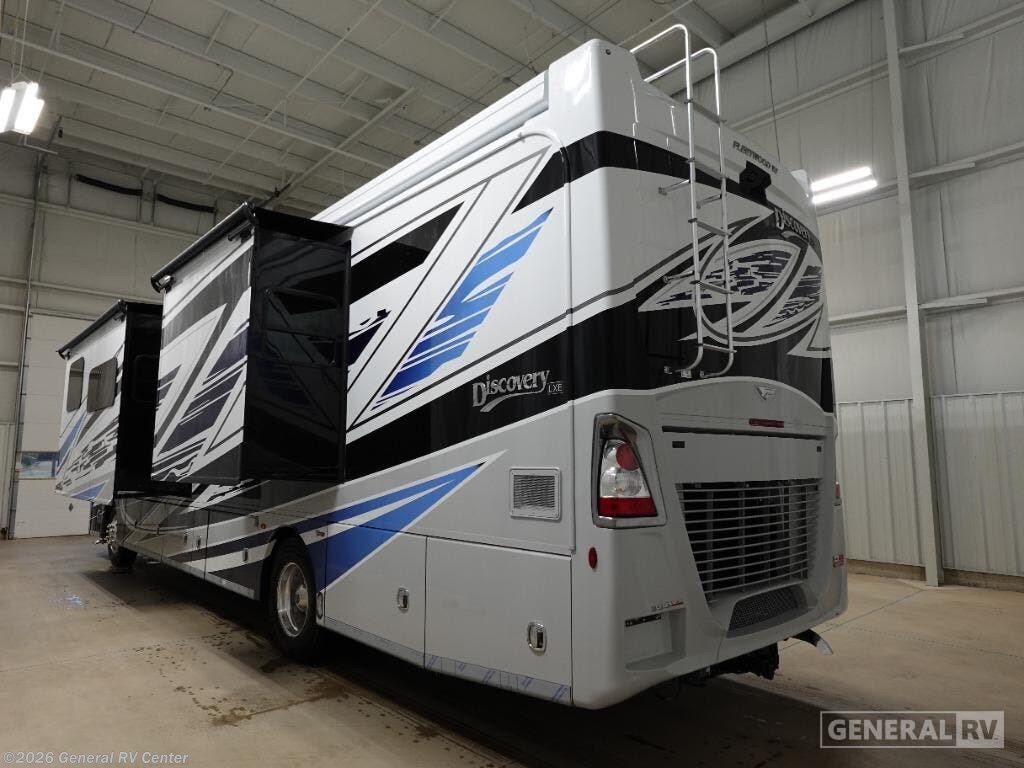 2026 Discovery LXE 40M by Fleetwood from General RV Center in North Canton, Ohio