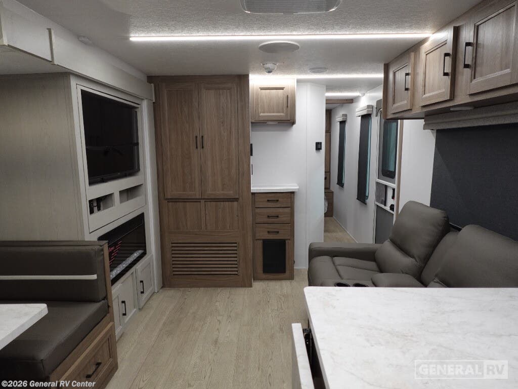 2025 Coachmen Freedom EXPRS 274RKS - New Travel Trailer For Sale by General RV Center in North Canton, Ohio