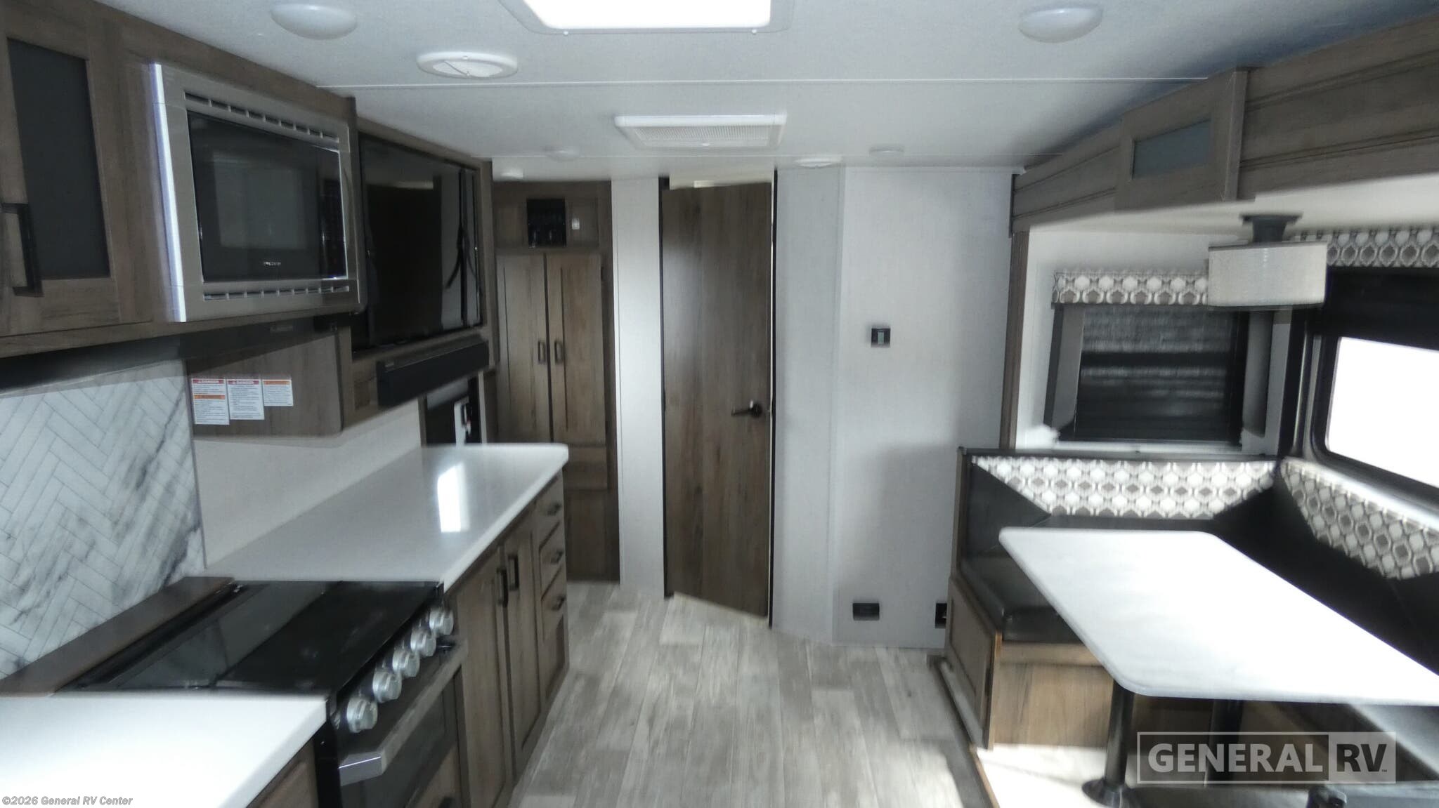 2021 Prime Time Tracer 22rbs - Used Travel Trailer For Sale by General RV Center in North Canton, Ohio