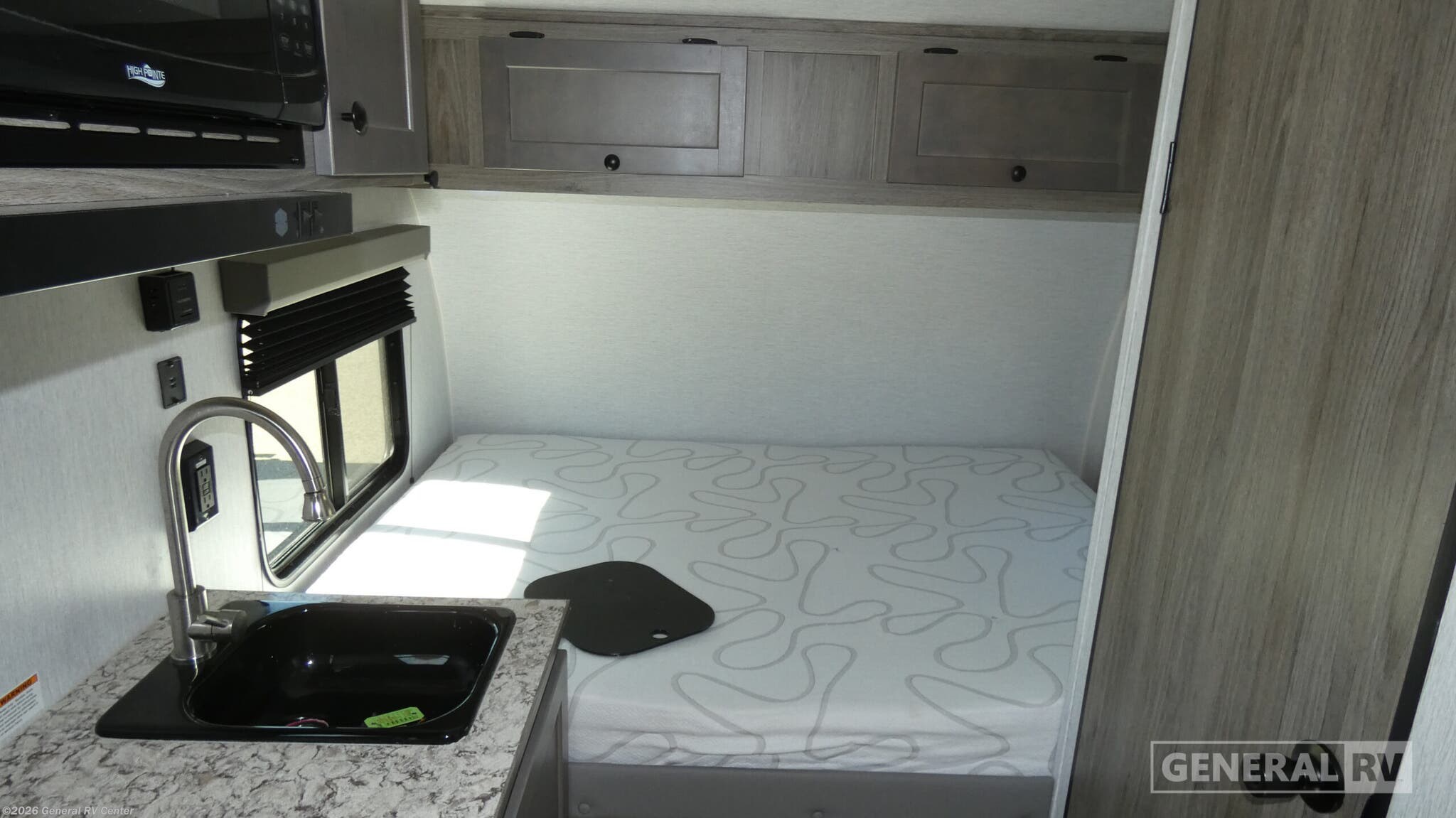 2025 Sunset Park RV SunRay 149 - Used Travel Trailer For Sale by General RV Center in North Canton, Ohio