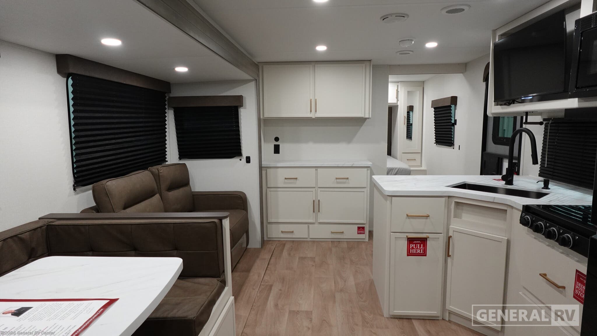 New 2026 Grand Design Transcend 325BHT available in North Canton, Ohio