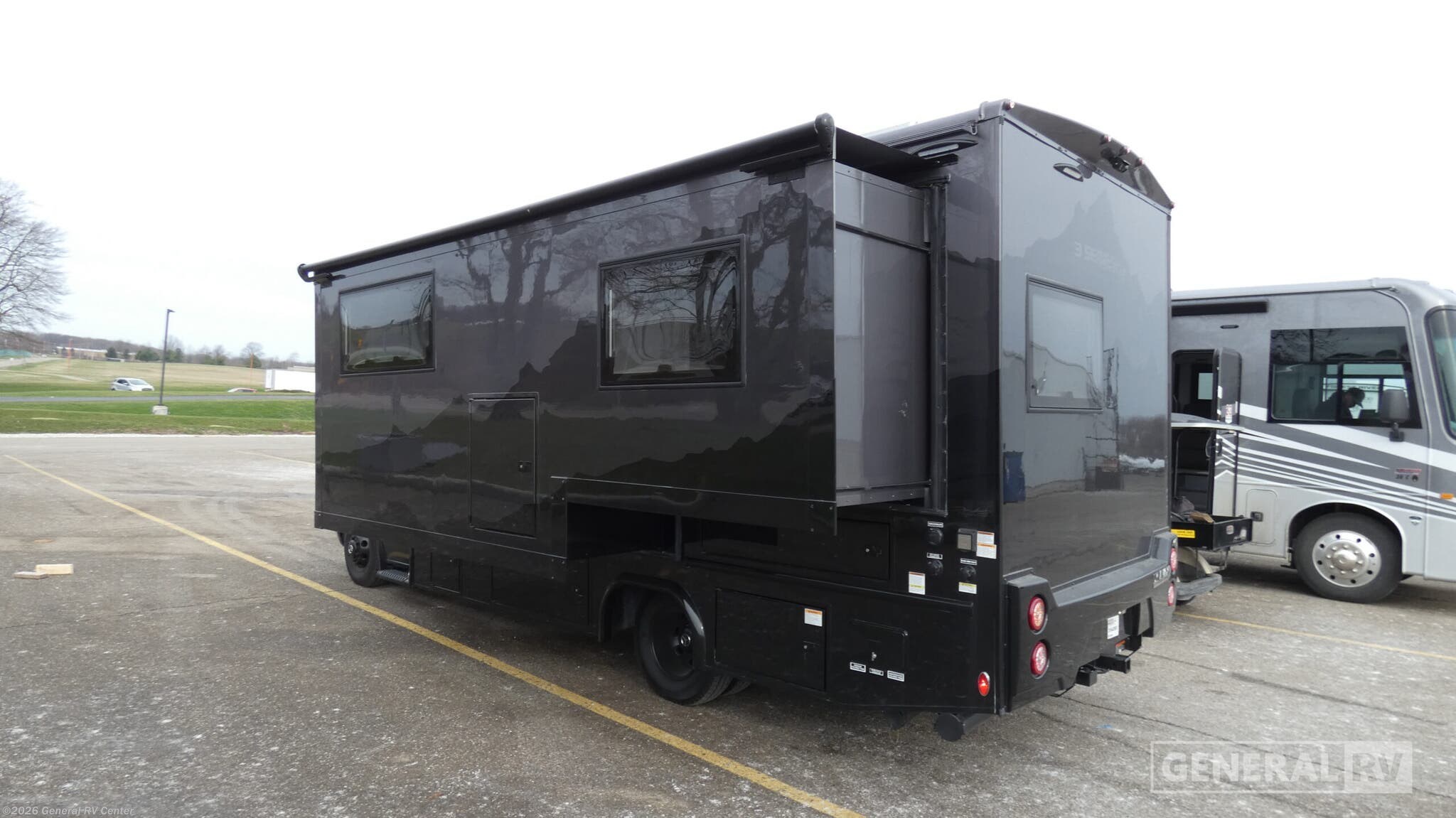 2026 Isata 3 24SSSFXM by Dynamax Corp from General RV Center in North Canton, Ohio
