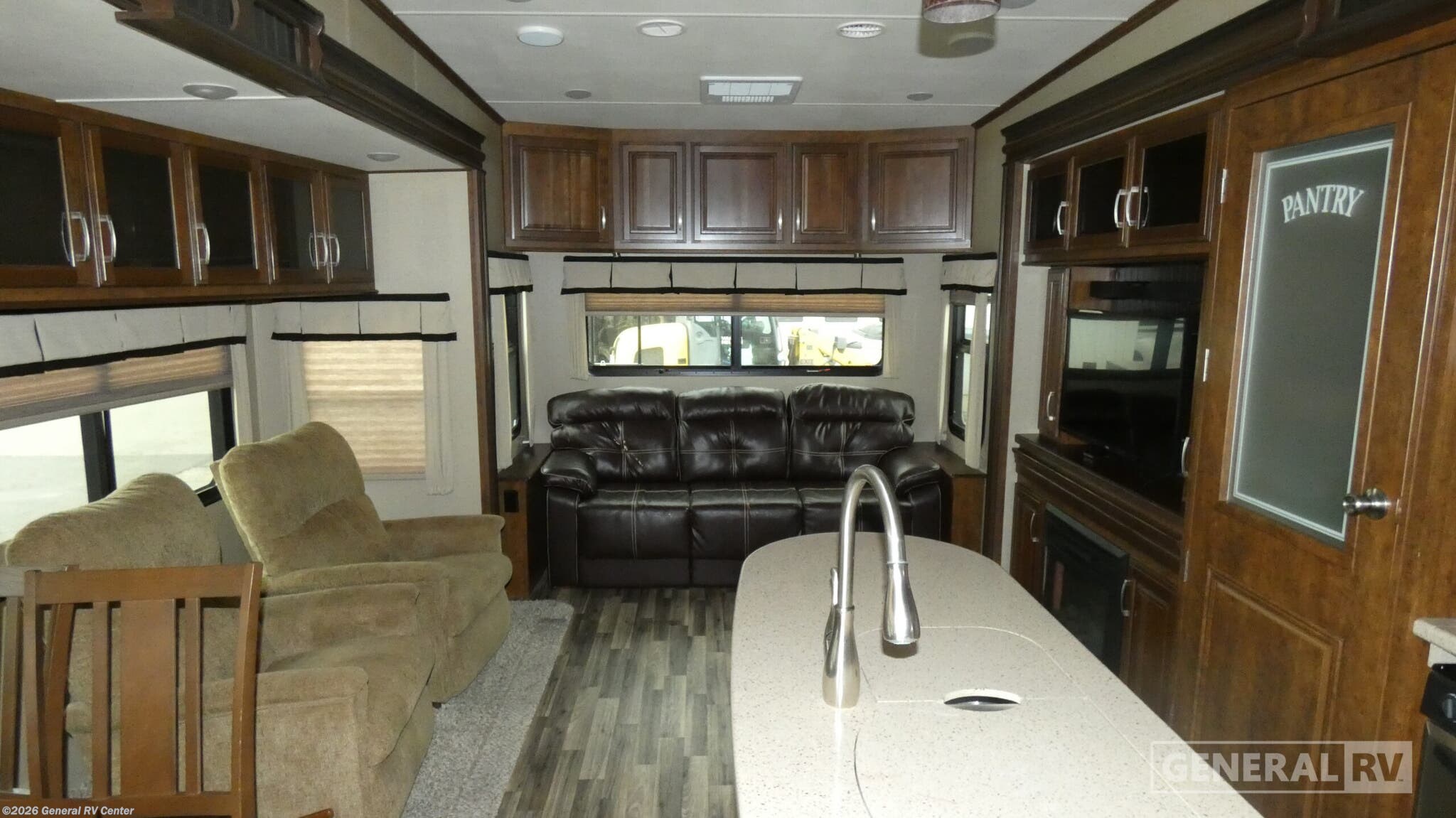 2015 Grand Design Solitude 369RL - Used Fifth Wheel For Sale by General RV Center in North Canton, Ohio
