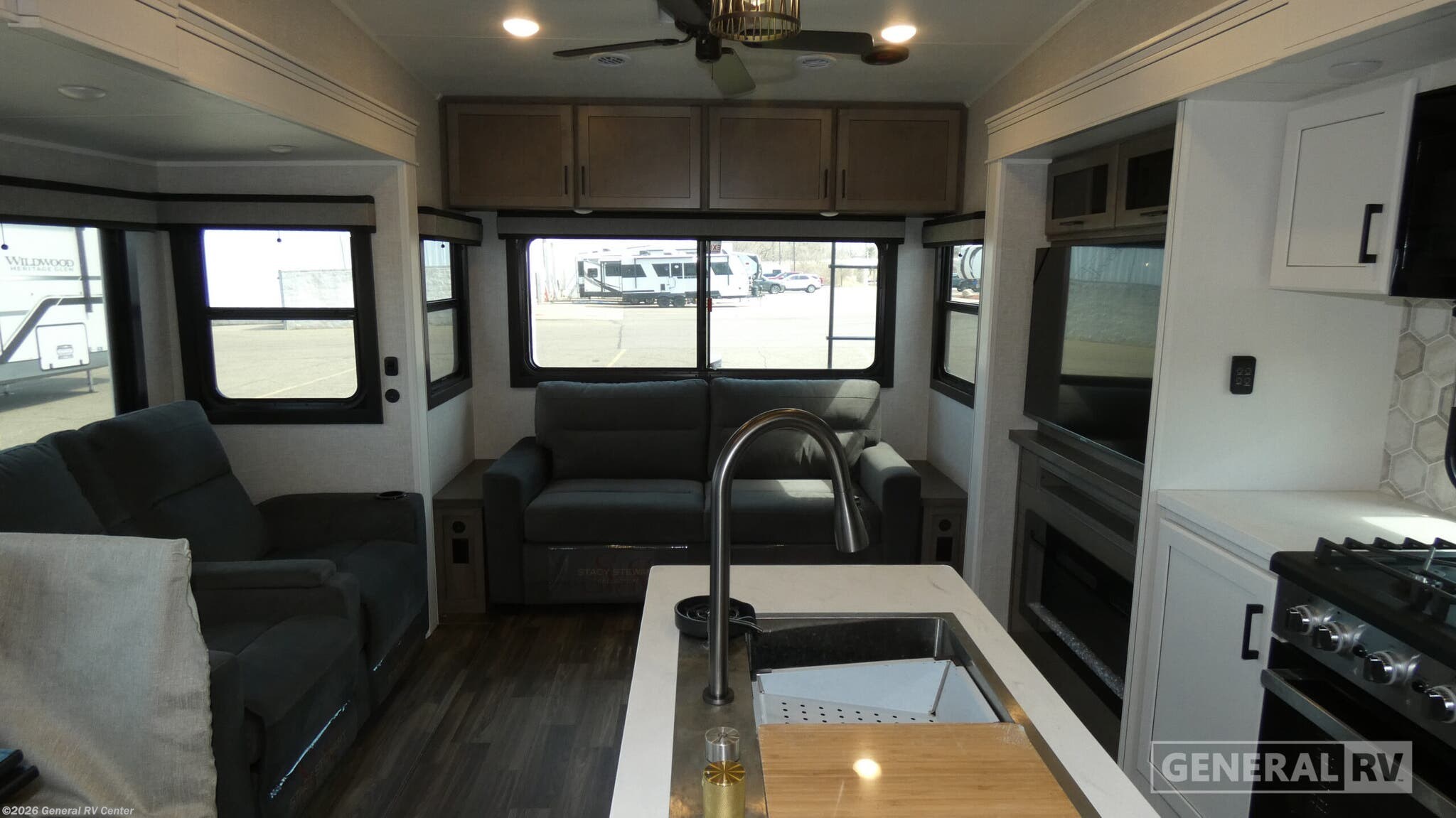 2025 Jayco Eagle 321RSTS - Used Fifth Wheel For Sale by General RV Center in North Canton, Ohio