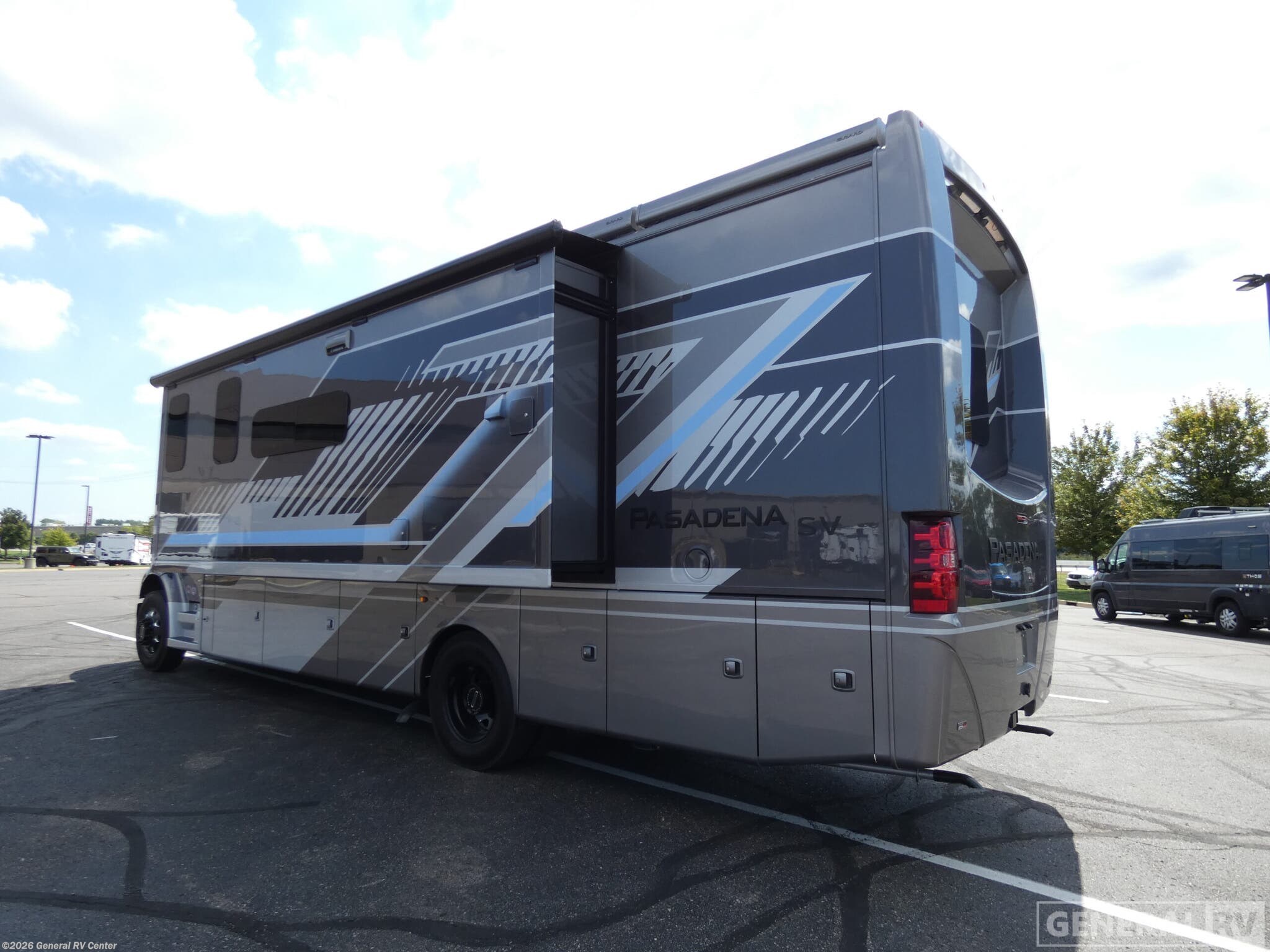 2026 Pasadena SV 34XG by Thor Motor Coach from General RV Center in North Canton, Ohio