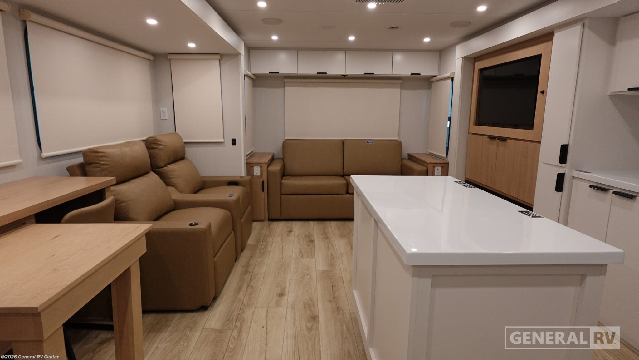 2026 Winnebago Thrive 29RLO - New Travel Trailer For Sale by General RV Center in North Canton, Ohio