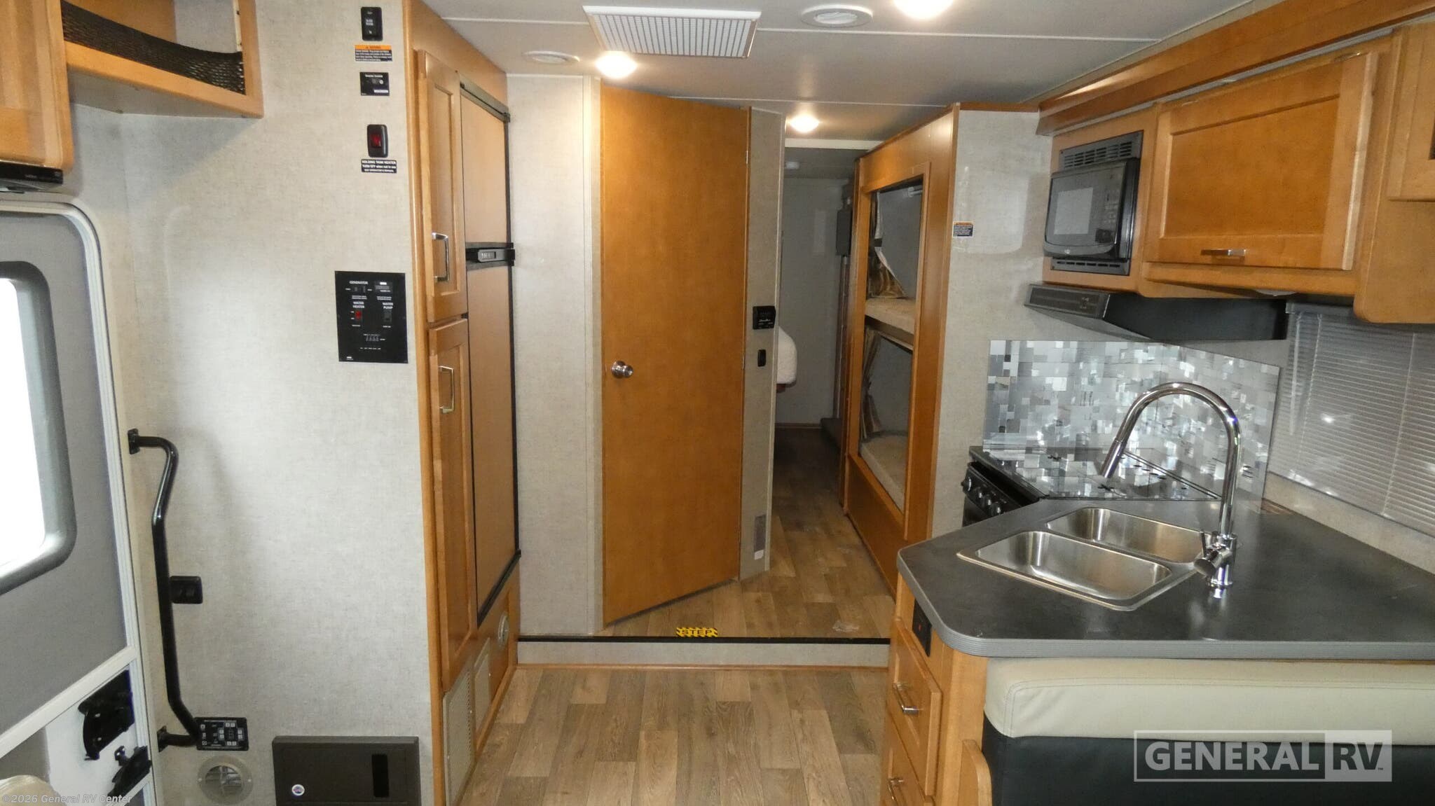 2019 Winnebago Minnie Winnie 31G - Used Class C For Sale by General RV Center in North Canton, Ohio