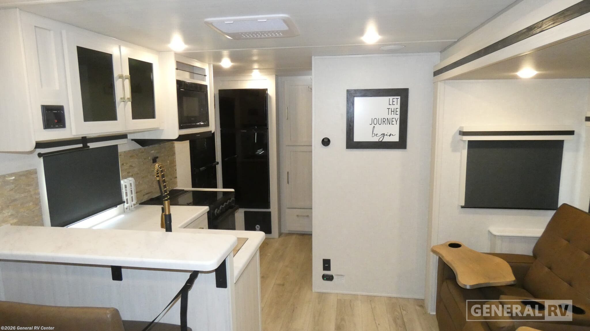 2025 Surveyor Legend 202RBLE by Forest River from General RV Center in North Canton, Ohio