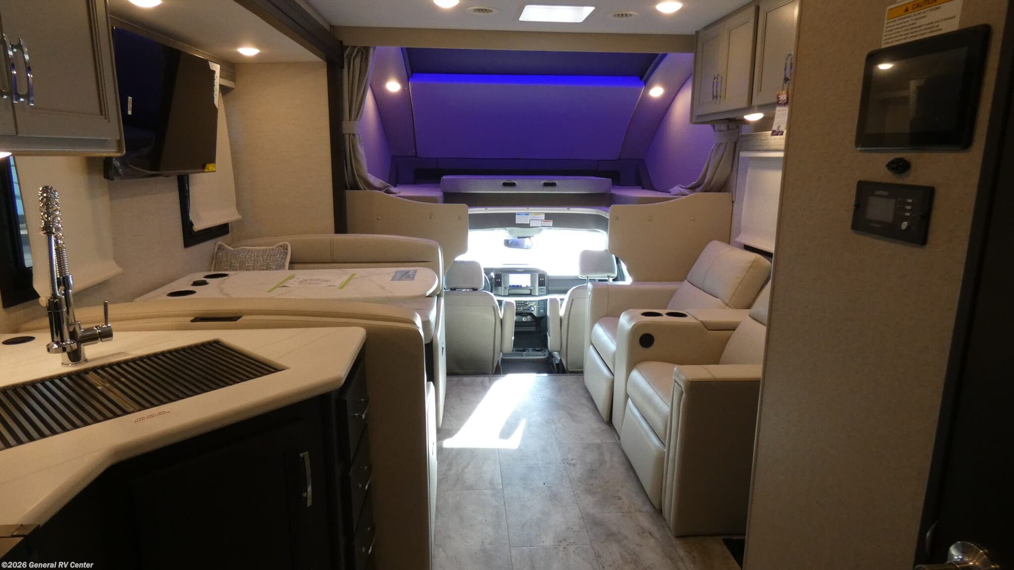 New 2026 Thor Motor Coach Magnitude X32 available in North Canton, Ohio