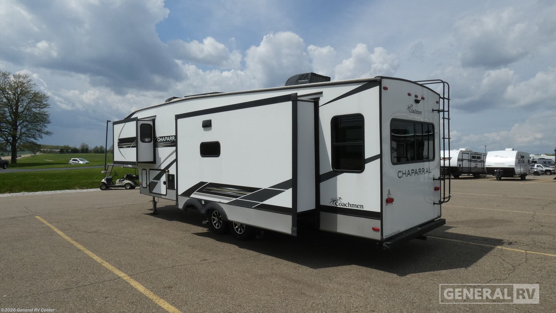2022 Chaparral 336TSIK by Coachmen from General RV Center in North Canton, Ohio