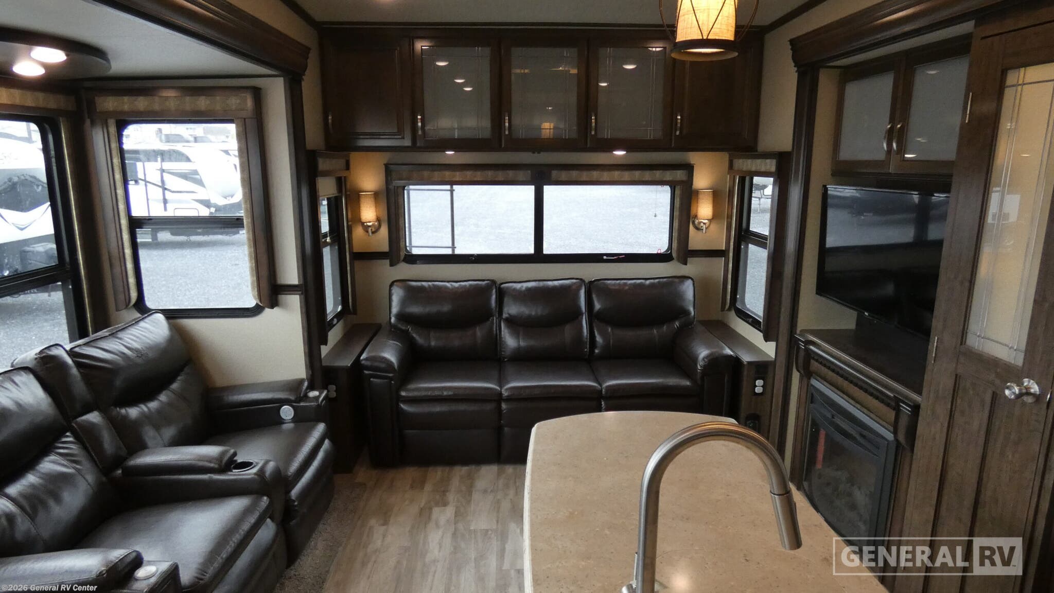 2019 Grand Design Solitude 377MBS - Used Fifth Wheel For Sale by General RV Center in North Canton, Ohio