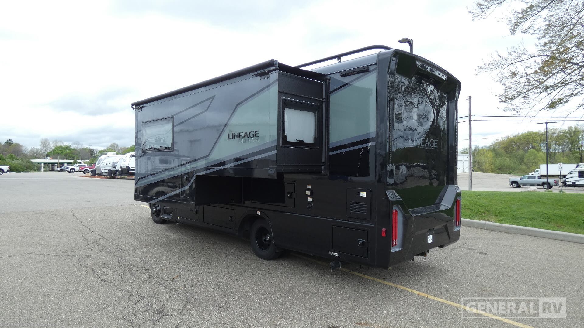 2025 Lineage Series M 25FW by Grand Design from General RV Center in North Canton, Ohio