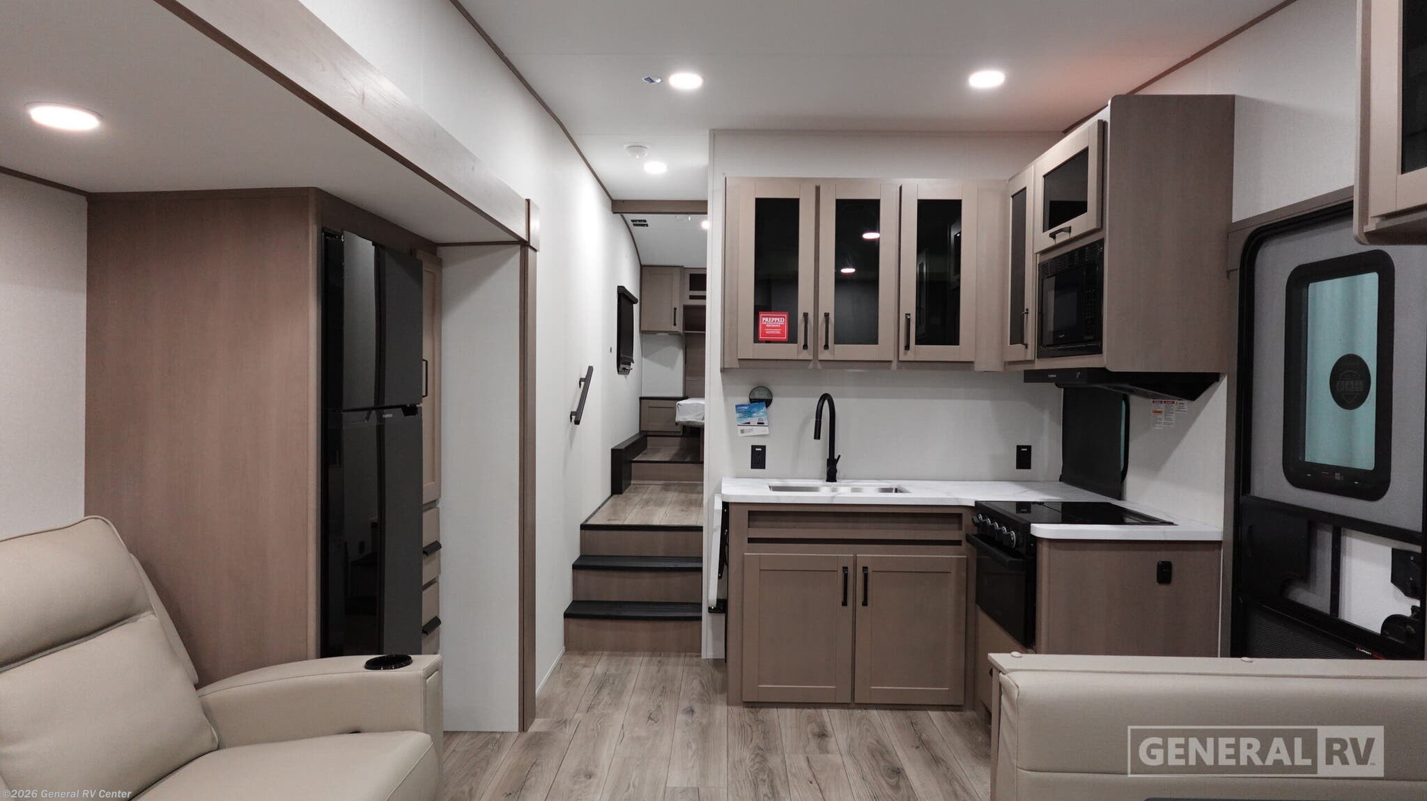 New 2026 Grand Design Reflection 100 Series 32BH available in North Canton, Ohio