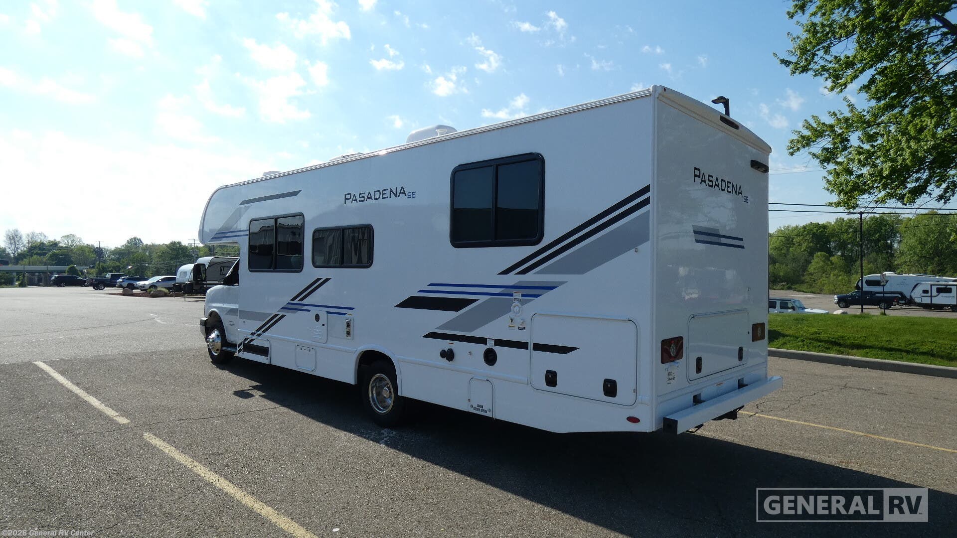 2026 Pasadena SE SZ28 by Thor Motor Coach from General RV Center in North Canton, Ohio