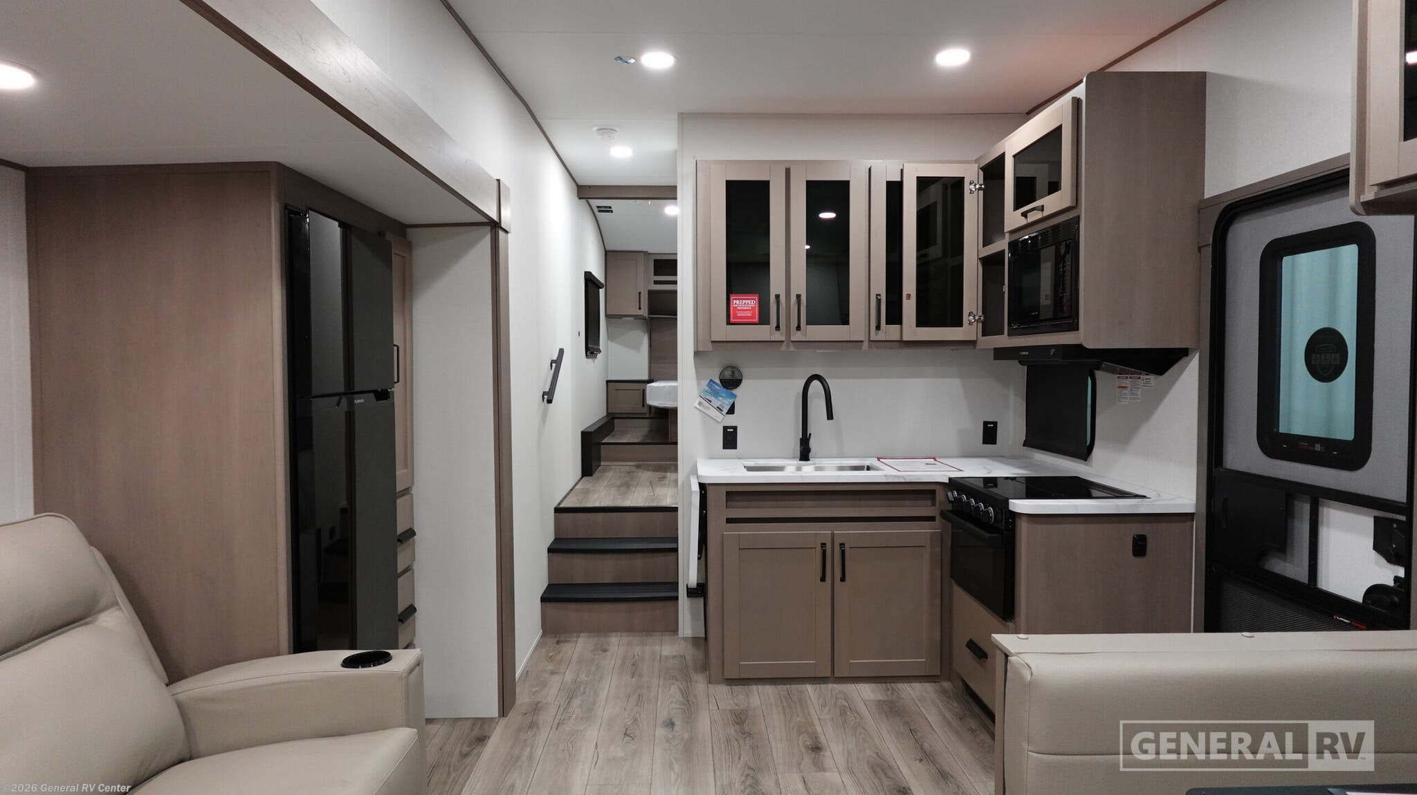 New 2026 Grand Design Reflection 100 Series 32BH available in North Canton, Ohio