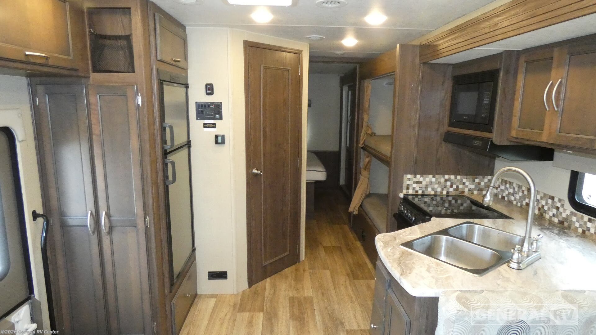 2019 Coachmen Pursuit 31BH - Used Class A For Sale by General RV Center in North Canton, Ohio