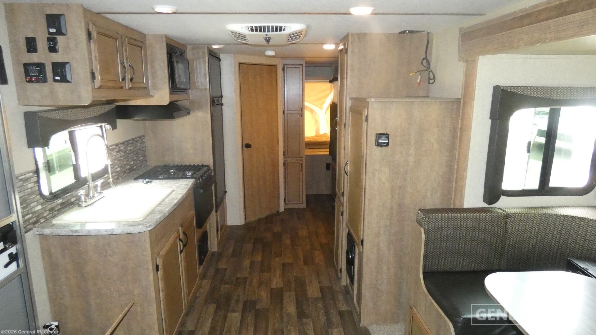 2017 Starcraft Travel Star 239TBS - Used Expandable Trailer For Sale by General RV Center in North Canton, Ohio