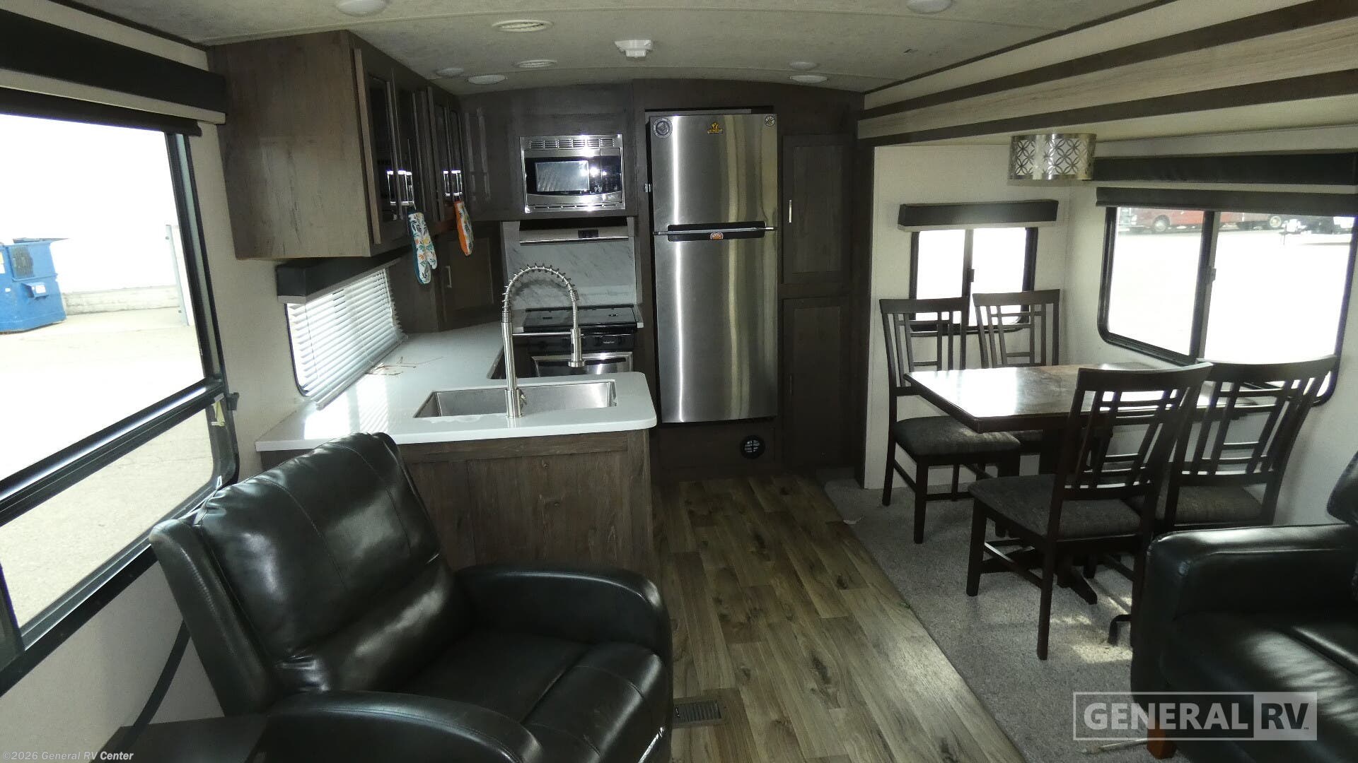2018 Forest River Salem Hemisphere 282RK - Used Travel Trailer For Sale by General RV Center in North Canton, Ohio