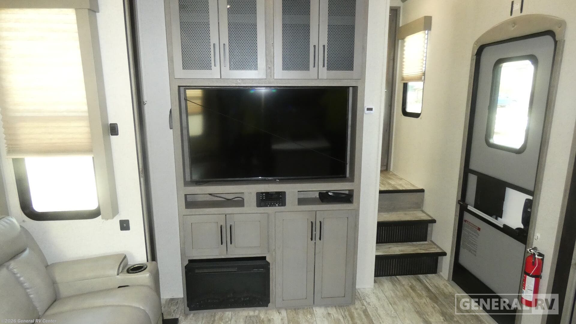Used 2020 Keystone Carbon 347 available in North Canton, Ohio