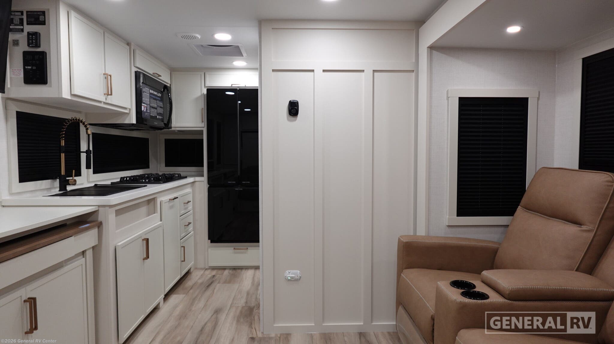 2027 Brinkley RV Model Ix 20X - New Travel Trailer For Sale by General RV Center in North Canton, Ohio