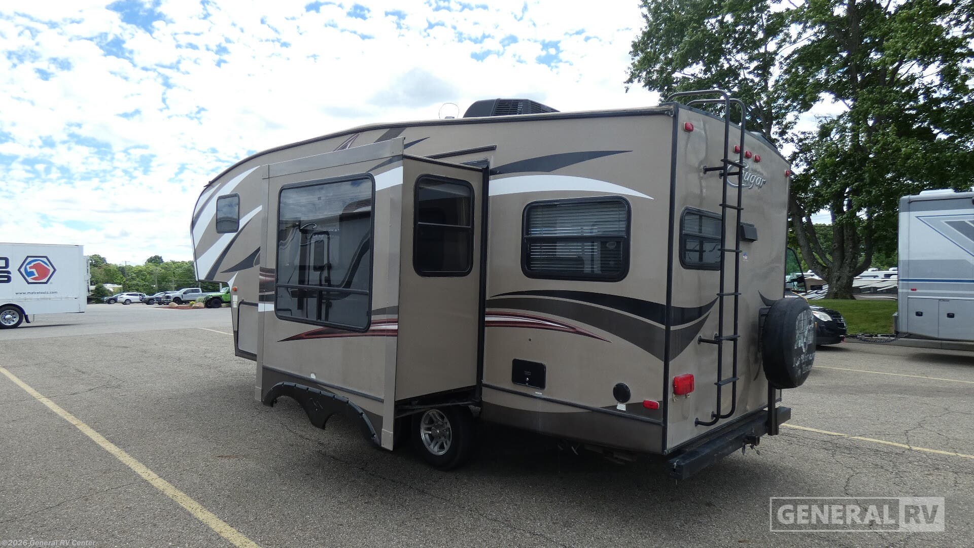2015 Cougar X Lite 25RKS by Keystone from General RV Center in North Canton, Ohio
