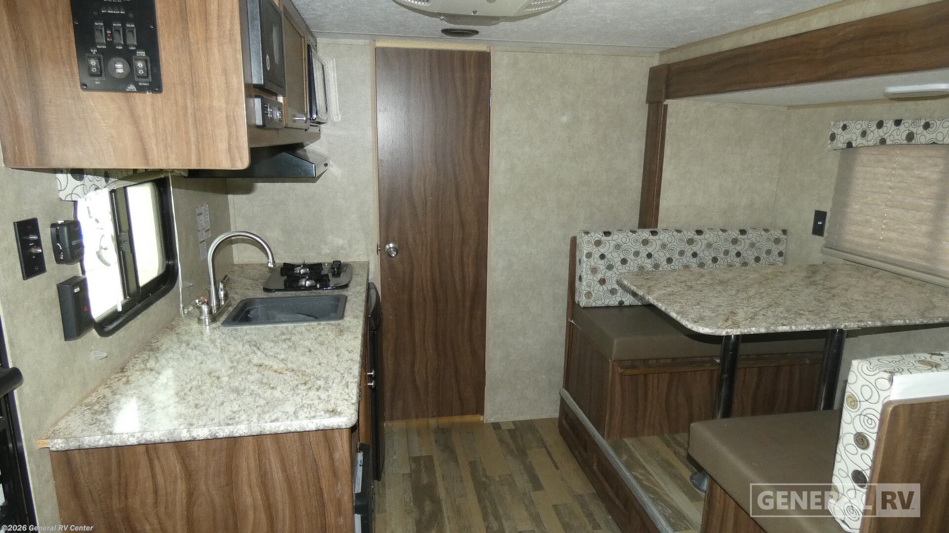 2018 Coachmen Clipper Ultra-Lite 17FQS - Used Travel Trailer For Sale by General RV Center in North Canton, Ohio