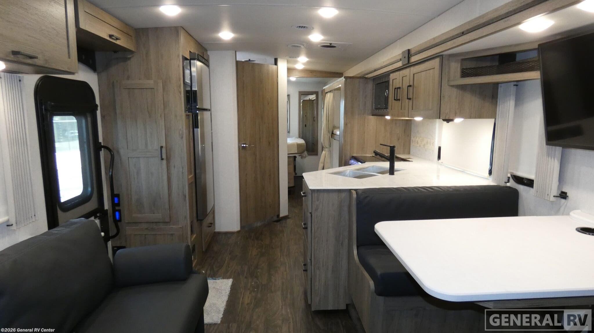 2025 Winnebago Vista 31B - New Class A For Sale by General RV Center in North Canton, Ohio