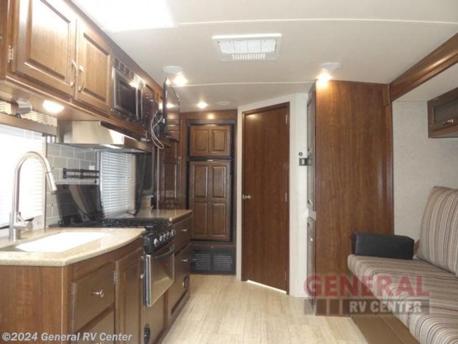2019 Solaire Ultra Lite 205SS by Palomino from General RV Center in Orange Park, Florida