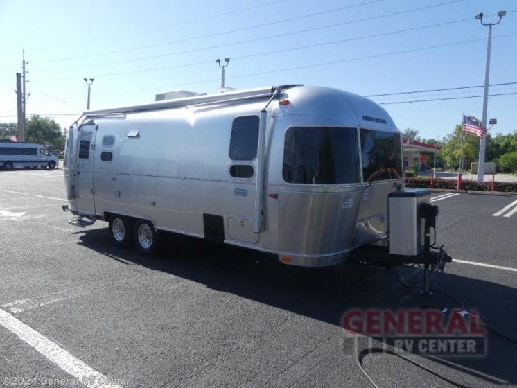 Used 2023 Airstream Globetrotter 25FB Twin available in Orange Park, Florida