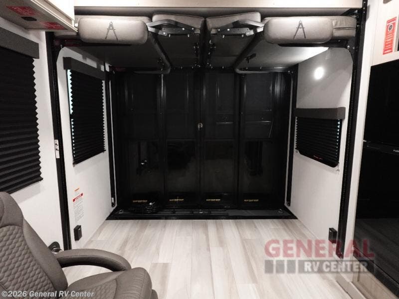 2025 Grand Design Momentum G-Class 25G #329516 - For Sale in Orange ...