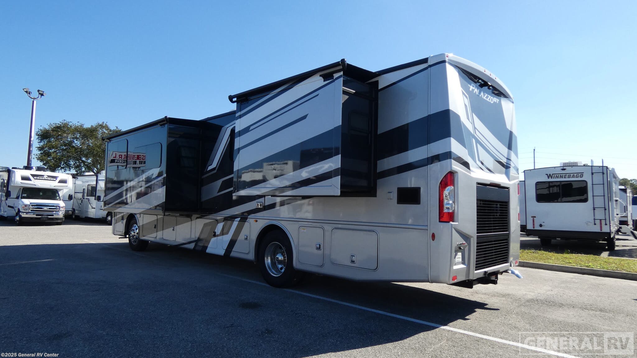 2026 Palazzo GT 37.4 by Thor Motor Coach from General RV Center in Orange Park, Florida