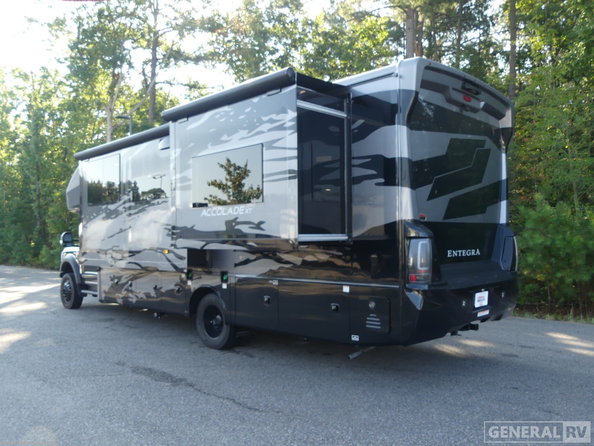 2026 Accolade XT 32U by Entegra Coach from General RV Center in Orange Park, Florida