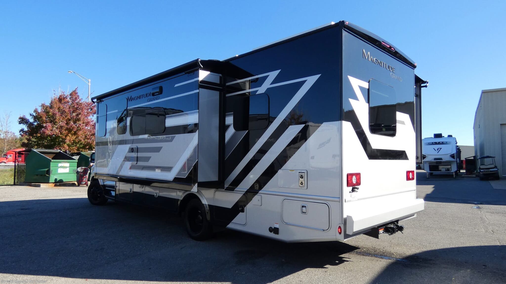 2026 Magnitude Grand X32 by Thor Motor Coach from General RV Center in Orange Park, Florida