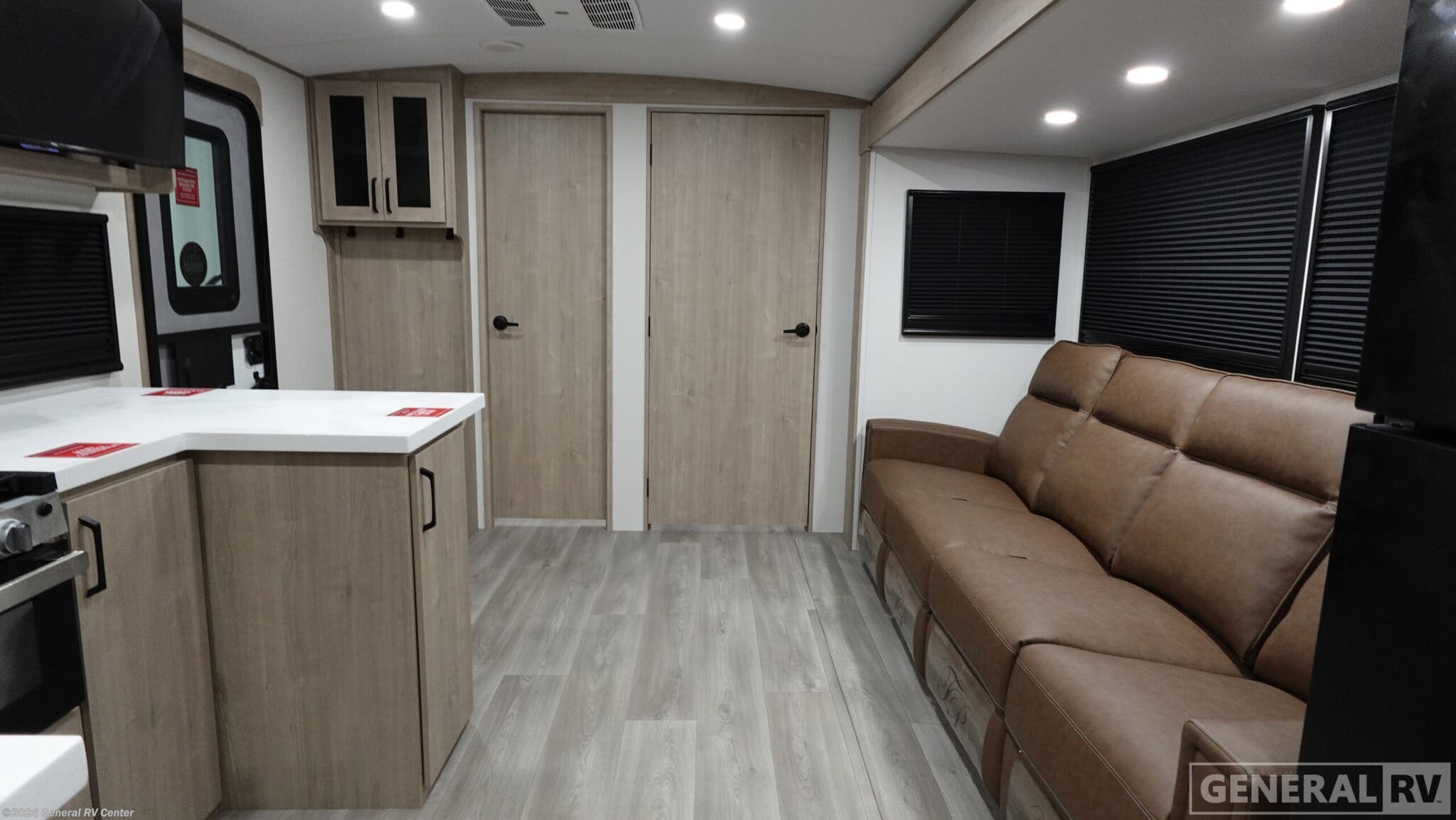 2026 Grand Design Imagine 2810BH - New Travel Trailer For Sale by General RV Center in Orange Park, Florida