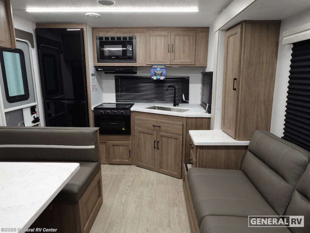 2026 Coachmen Freedom EXPRS 247SE - New Travel Trailer For Sale by General RV Center in Orange Park, Florida