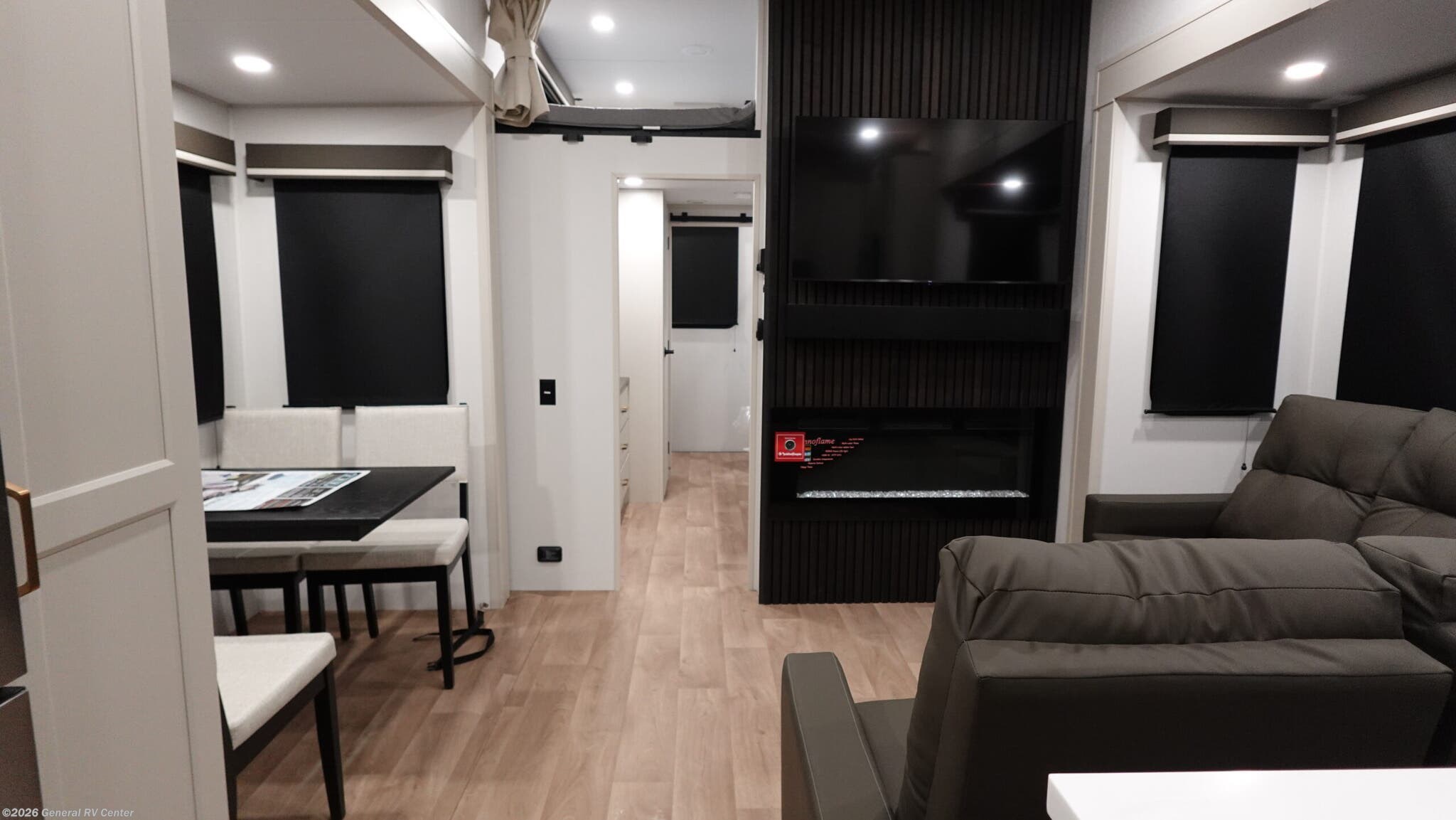 2026 Grand Design SOLITUDE-I 3804DS - New Fifth Wheel For Sale by General RV Center in Orange Park, Florida