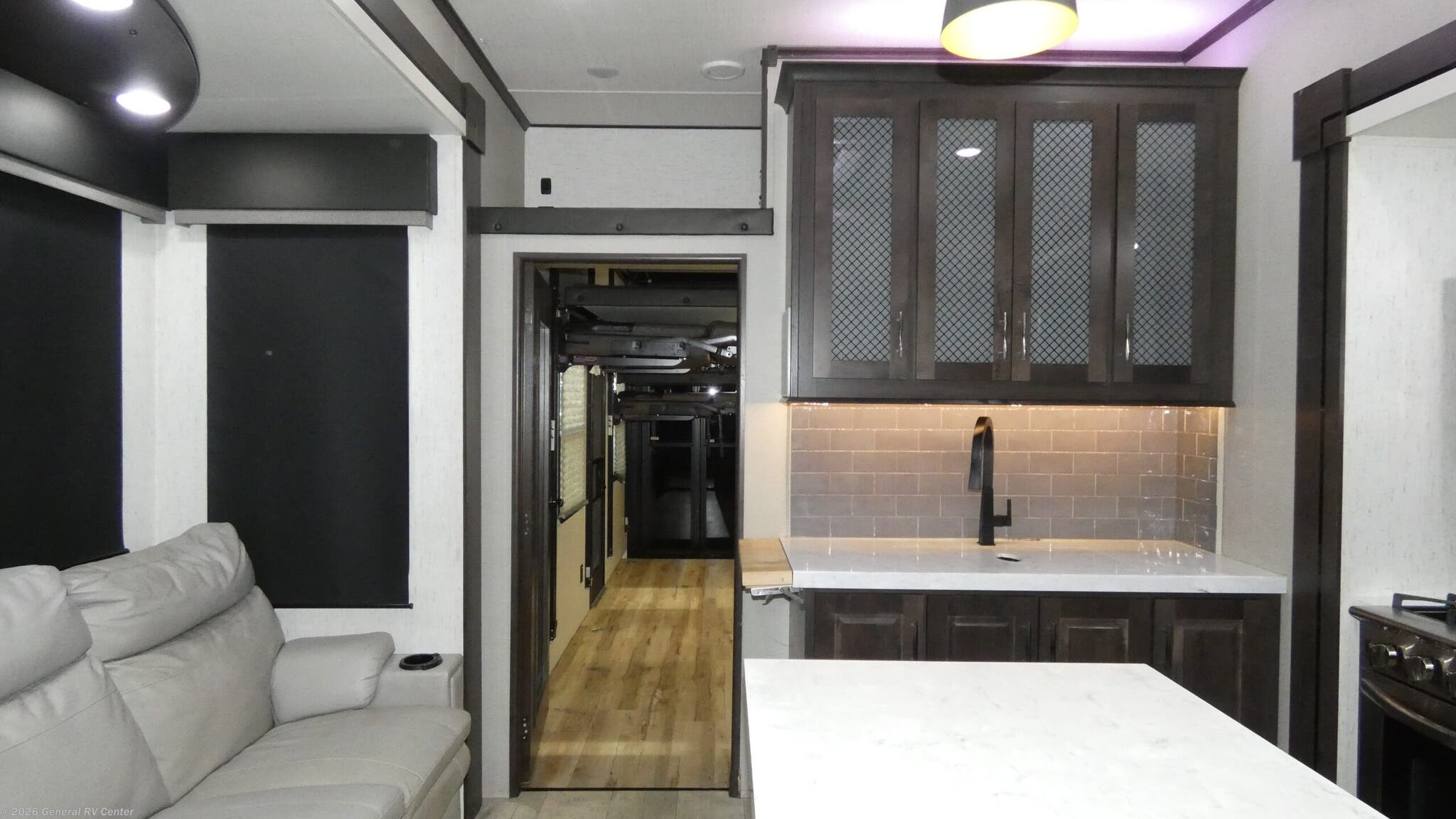 2022 Grand Design Momentum 398MR - Used Fifth Wheel For Sale by General RV Center in Orange Park, Florida